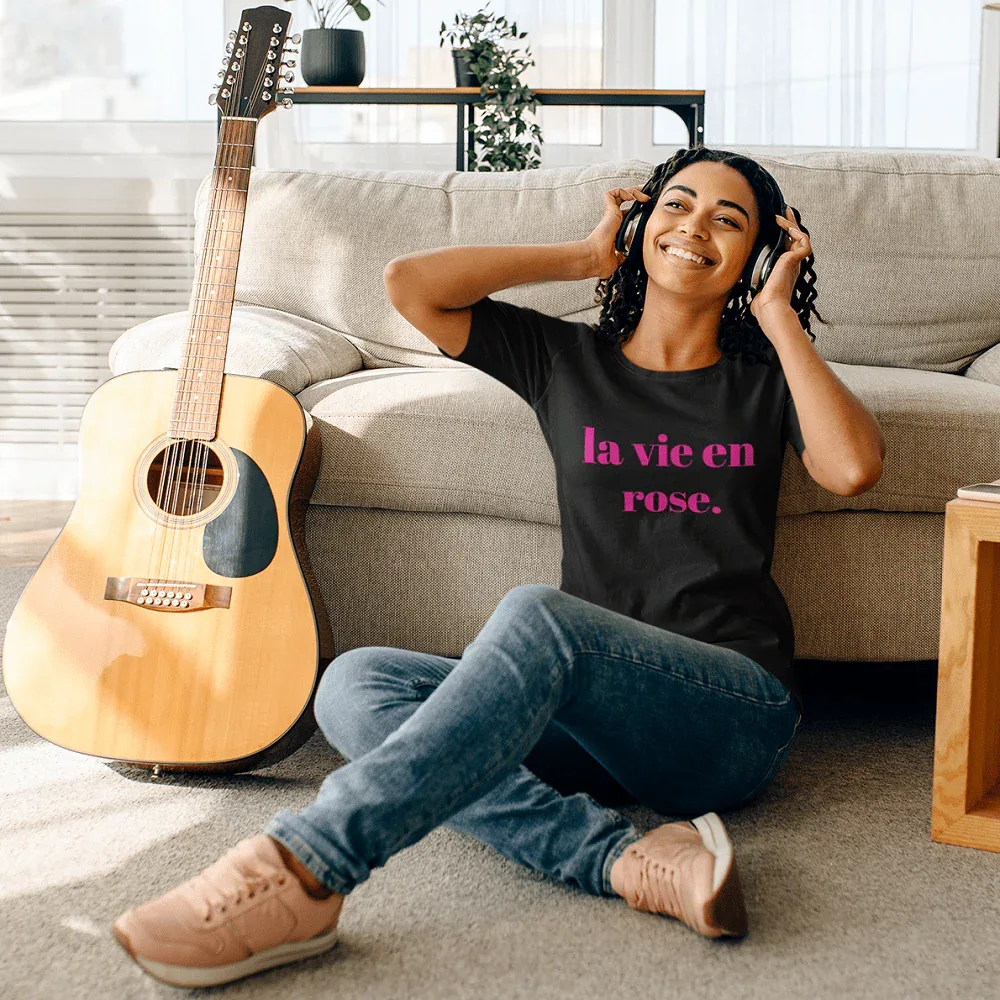 La Vie en Rose Women's Organic Tee (Black) - Image 3