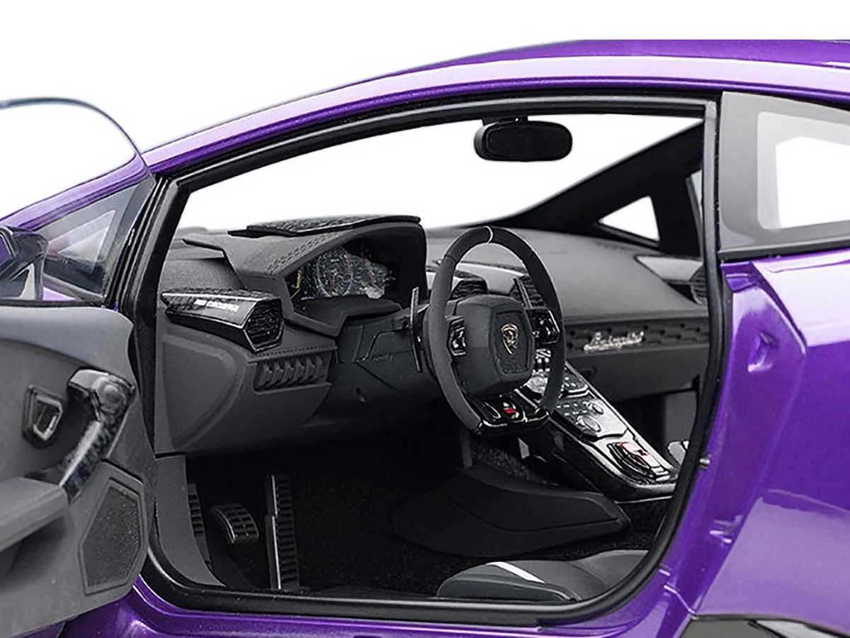 Lamborghini Huracan Performante Viola Pasifae / Pearl Purple with Black Wheels 1/12 Model Car by Autoart - Image 3