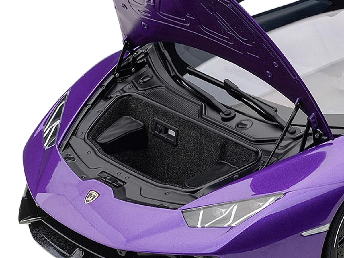 Lamborghini Huracan Performante Viola Pasifae / Pearl Purple with Black Wheels 1/12 Model Car by Autoart - Image 4