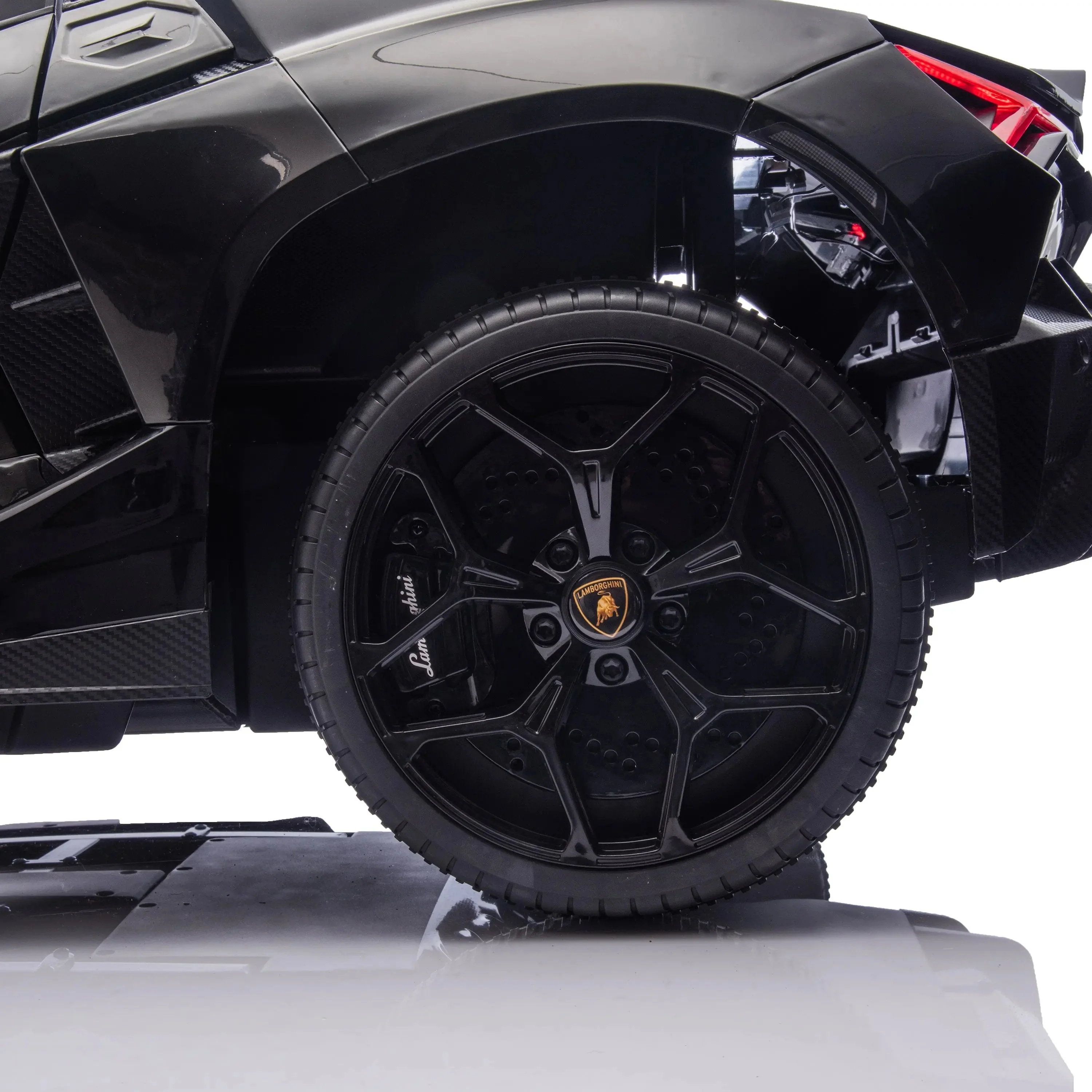 Lamborghini Revuelto 24V Ride-on - Image 24