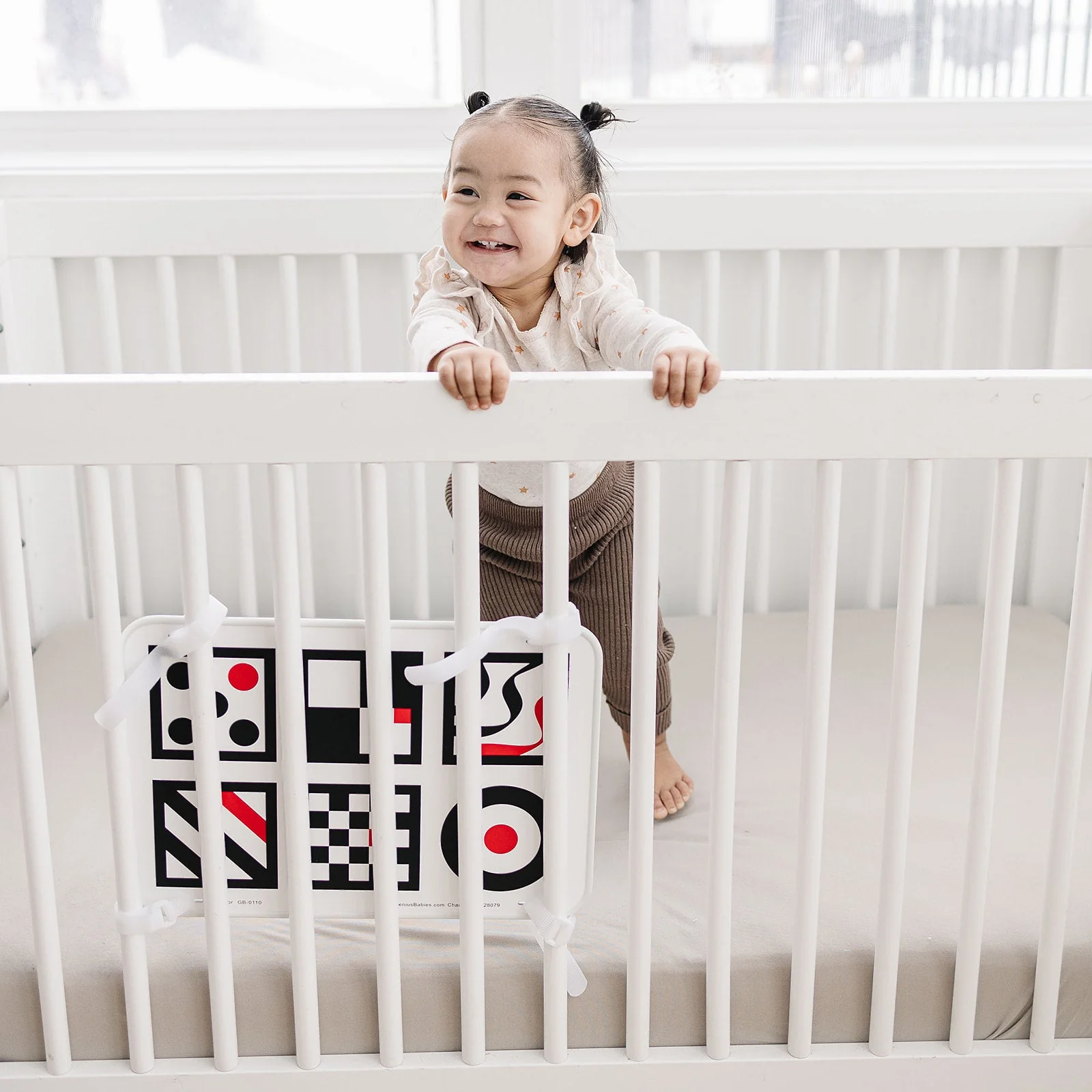 Large, Double-Sided Baby Mirror with High Contrast Images - Image 6
