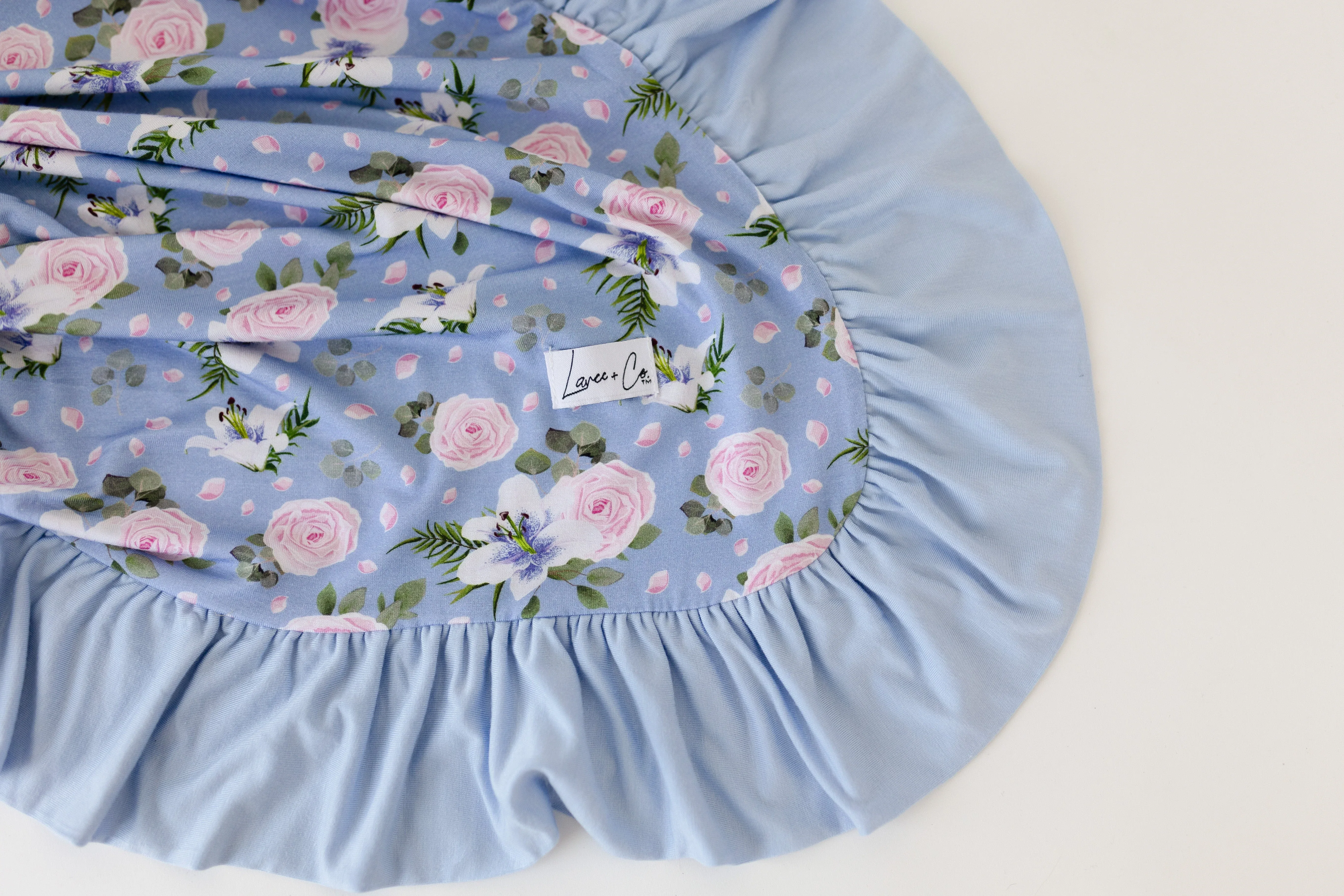 Lillian Bamboo Ruffle Toddler Blanket - Image 4