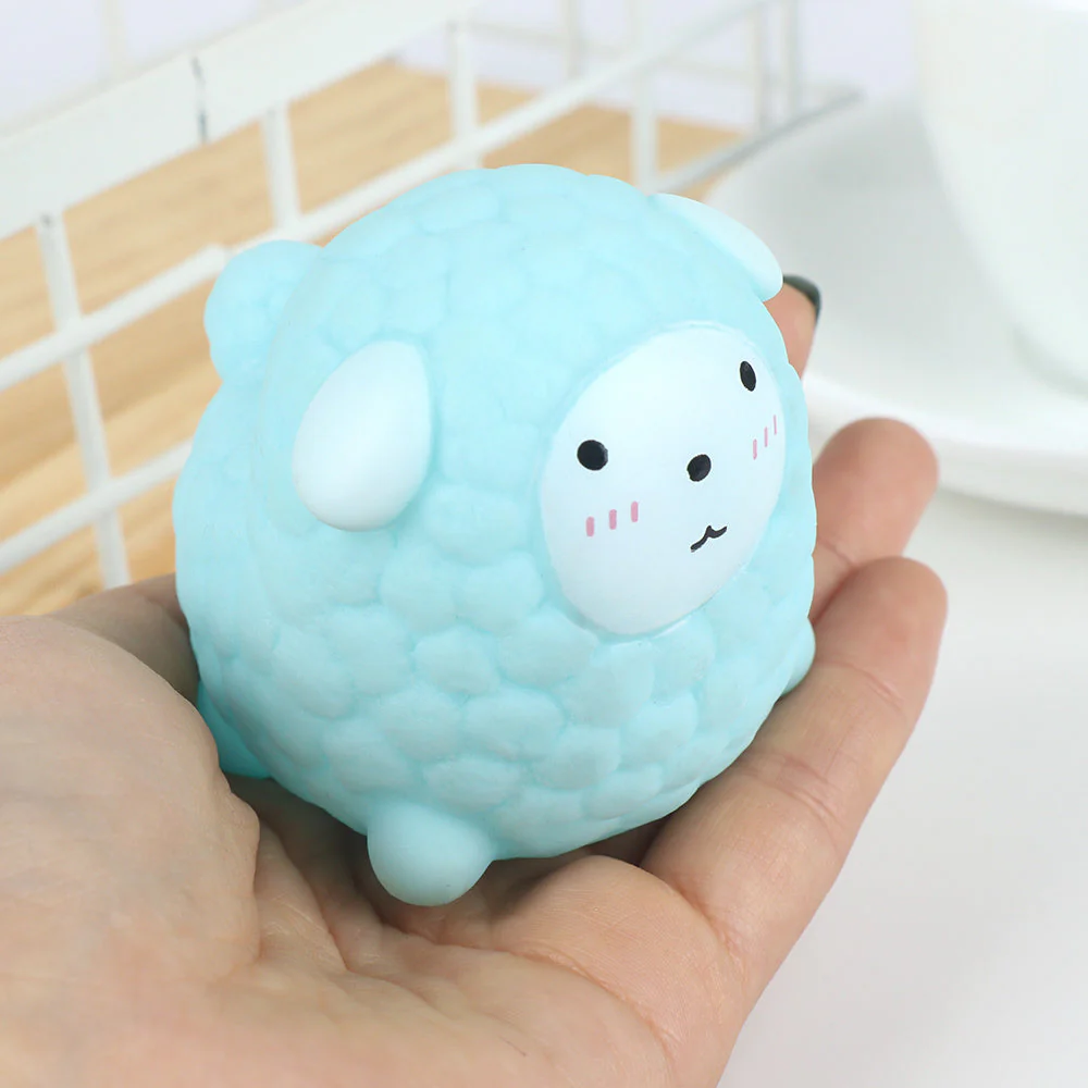 Little sheep decompression toy - Image 6