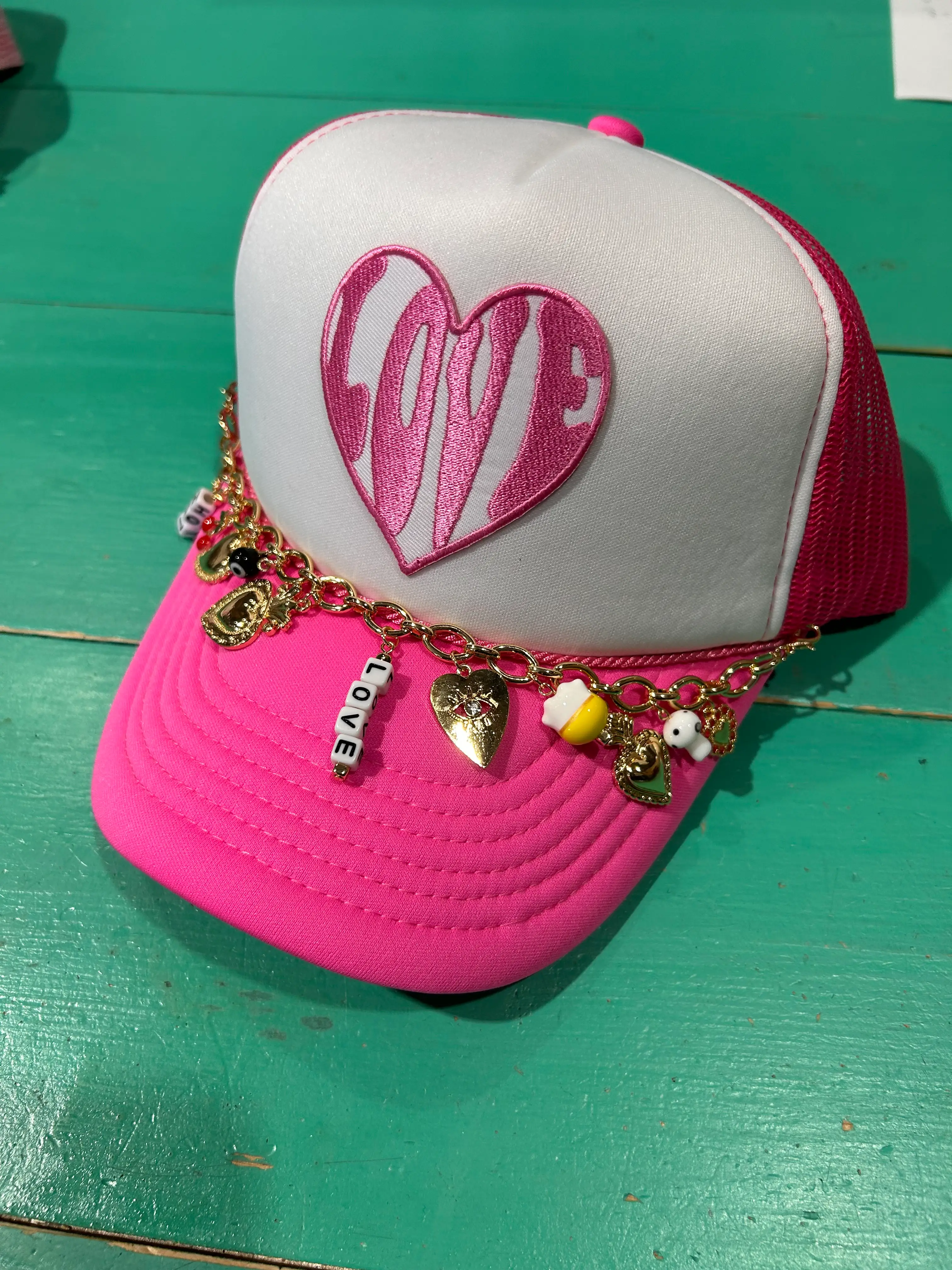 Love Heart Trucker - Image 2