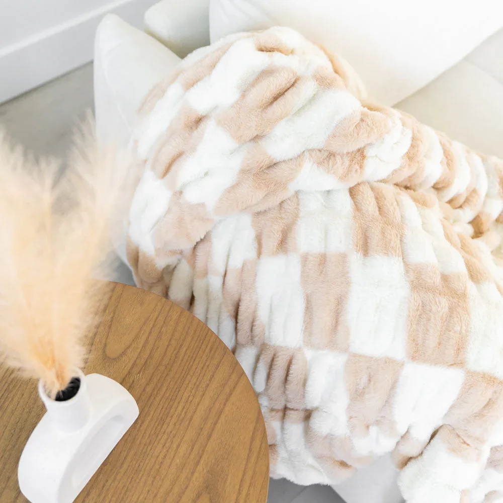 LuxeCloud Blanket - Image 2