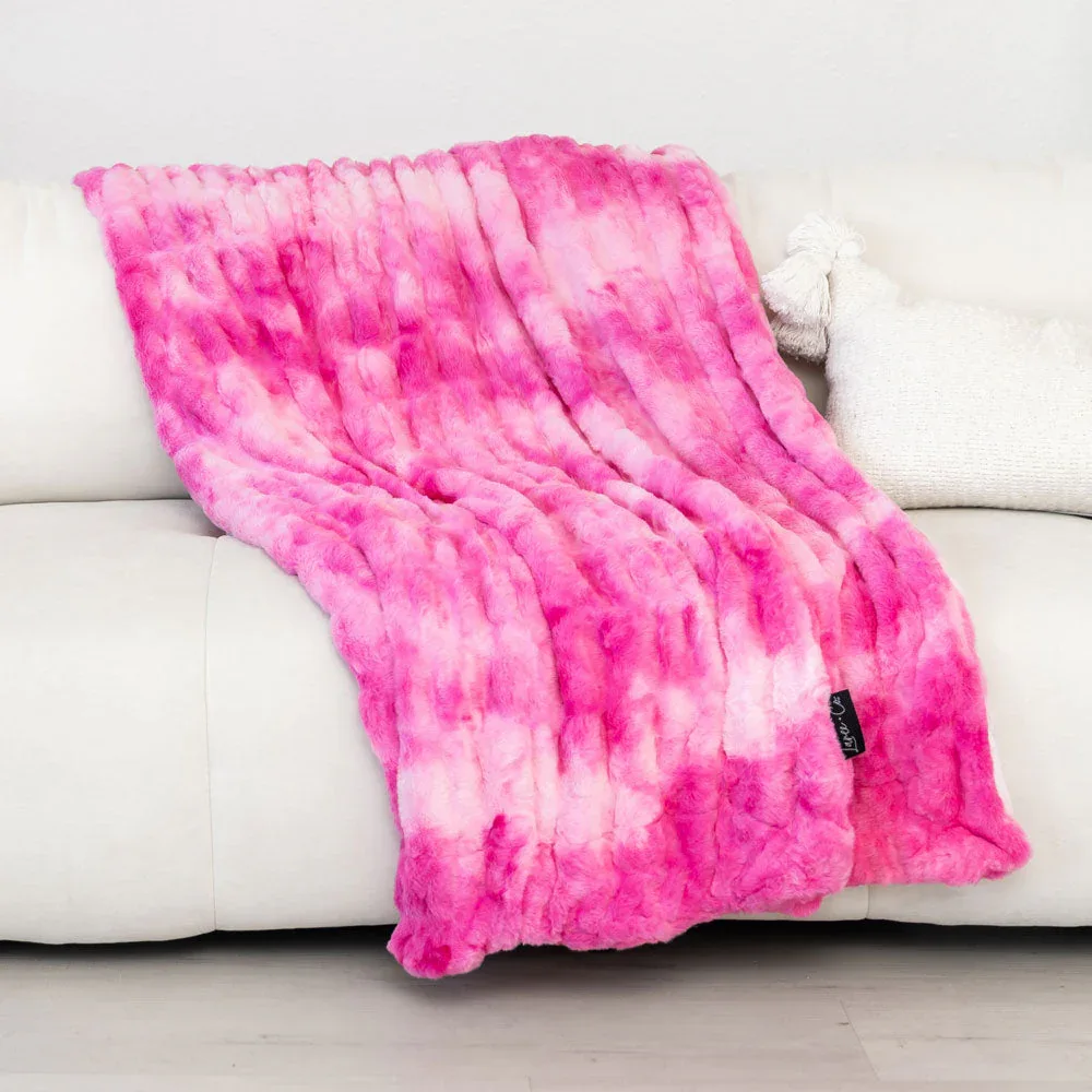 LuxeCloud Blanket - Image 3