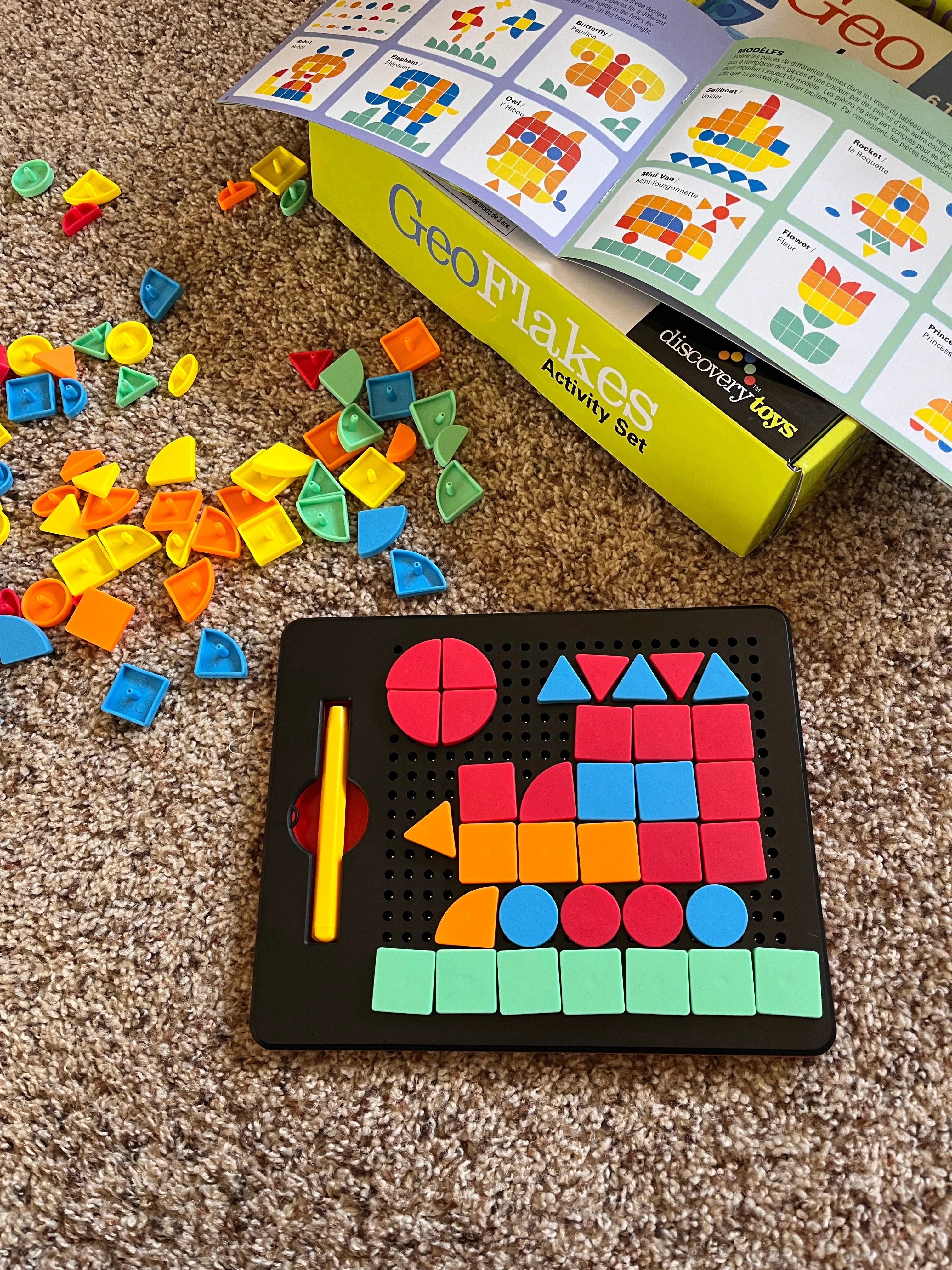 MAGNETIC DESIGN BOARD 2-in-1 Activity Pad - Image 7