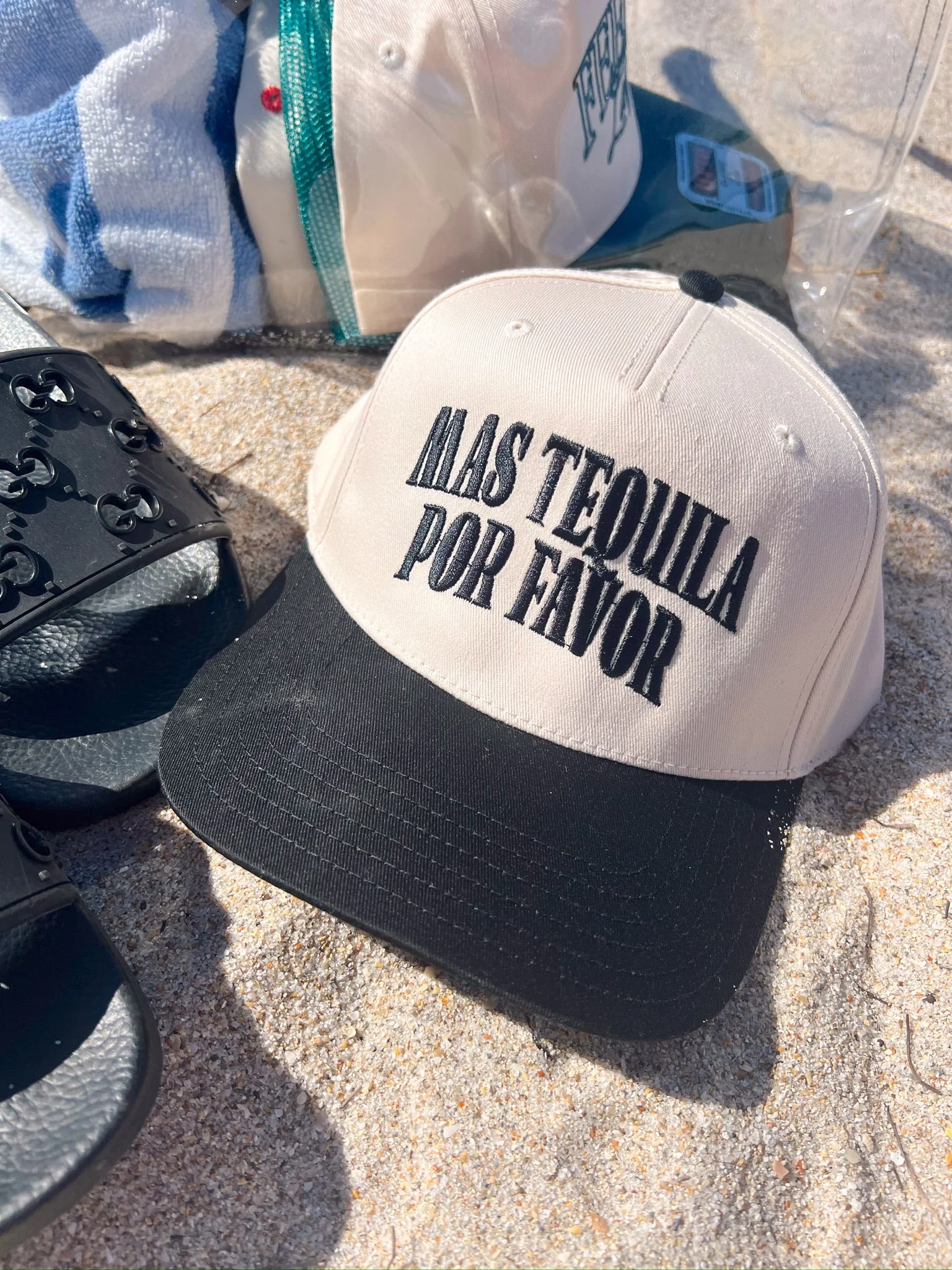 Mas Tequila Por Favor Vintage Trucker Hat - Image 2