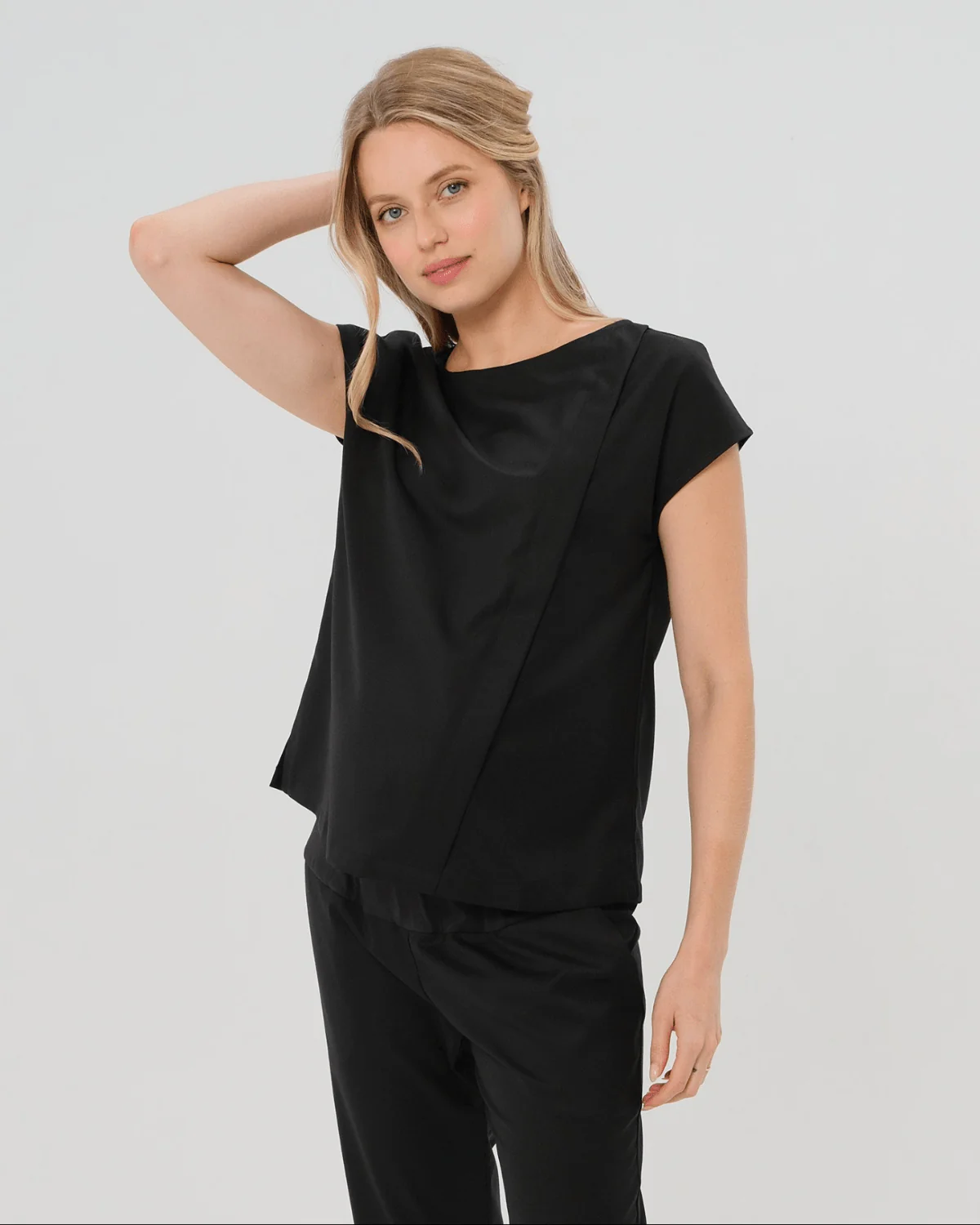 Maternity Shell Top w/ Hidden Nursing Zip in All-Season Wool - Image 4