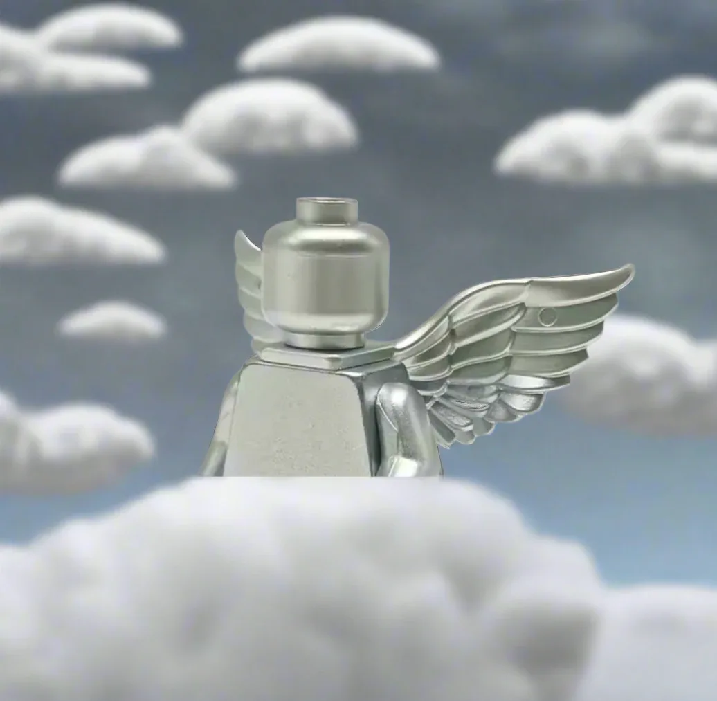 Metallic Gold & Silver Angel Wing Minifigures - Image 3