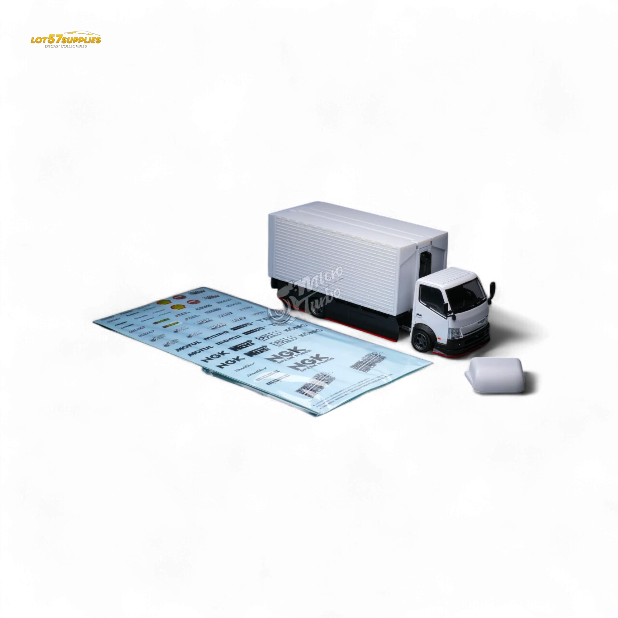 MicroTurbo Hino 300 Custom Wing Truck 1:64 - Image 5