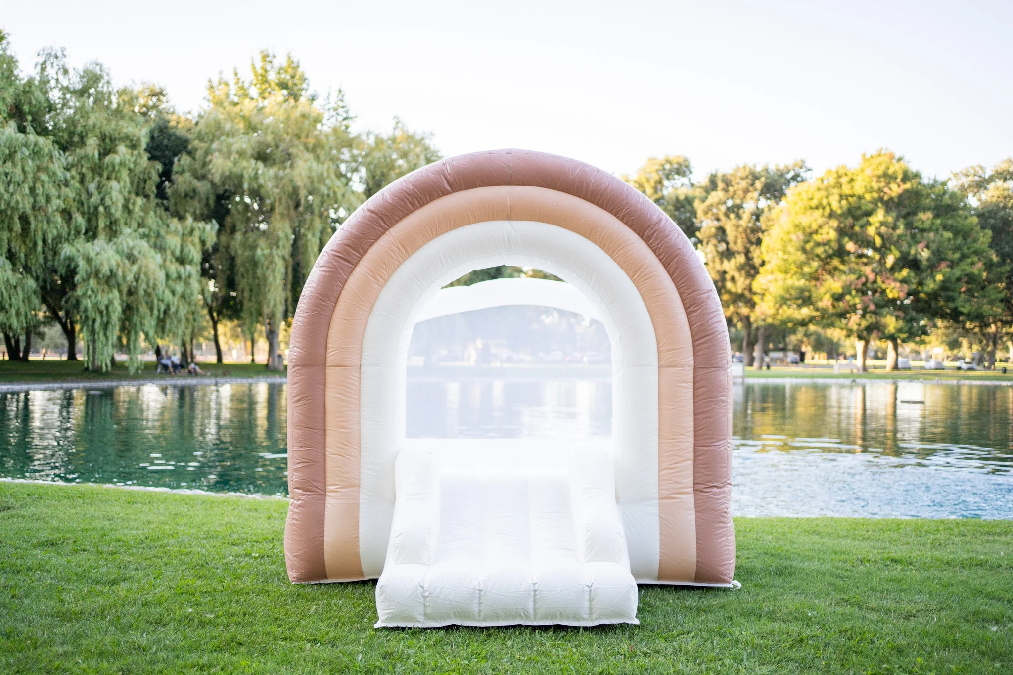 Mini Boho - Beige Rainbow Bounce House - Image 4