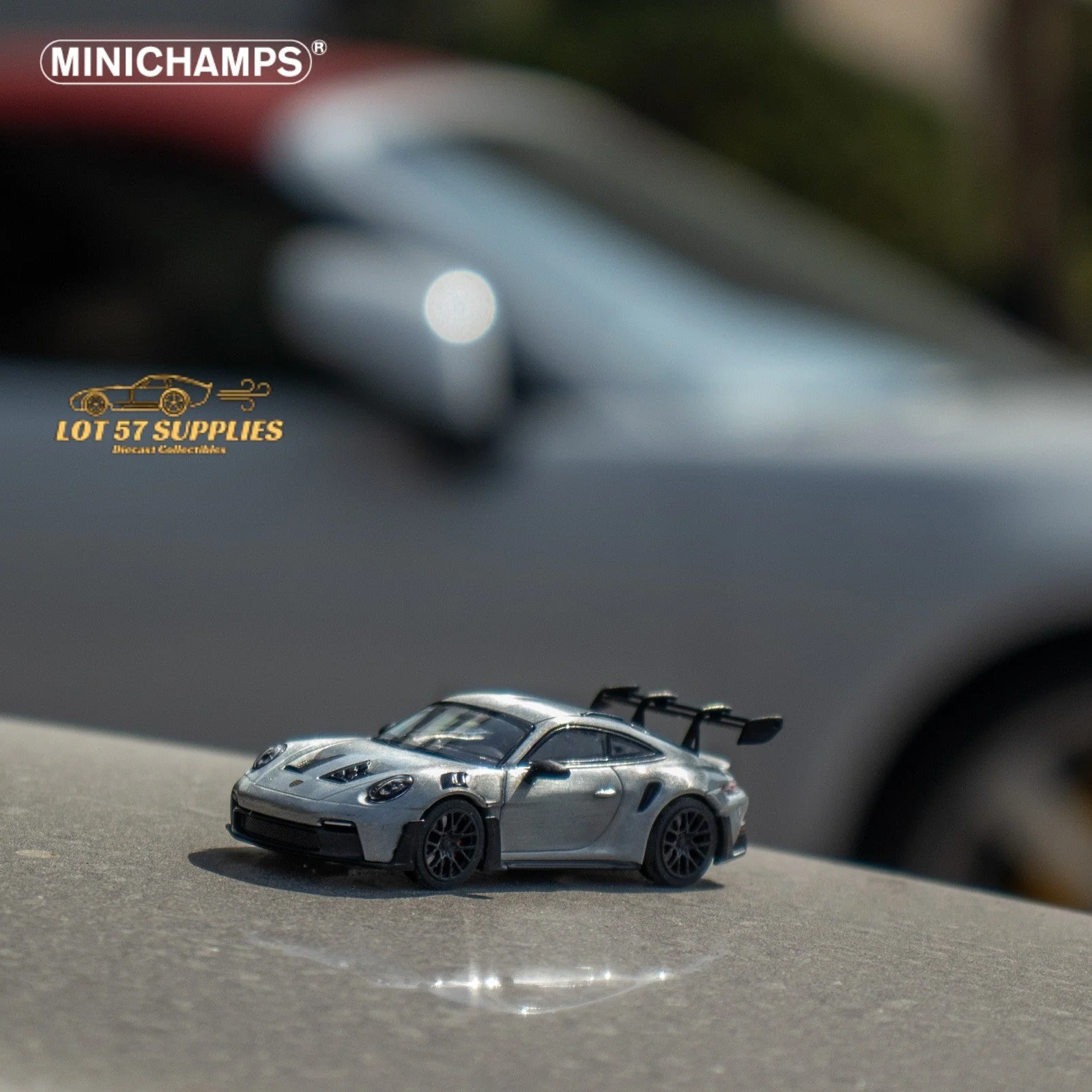 Minichamps Porsche 911 GT3 RS Raw Silver 1:64 - Image 7