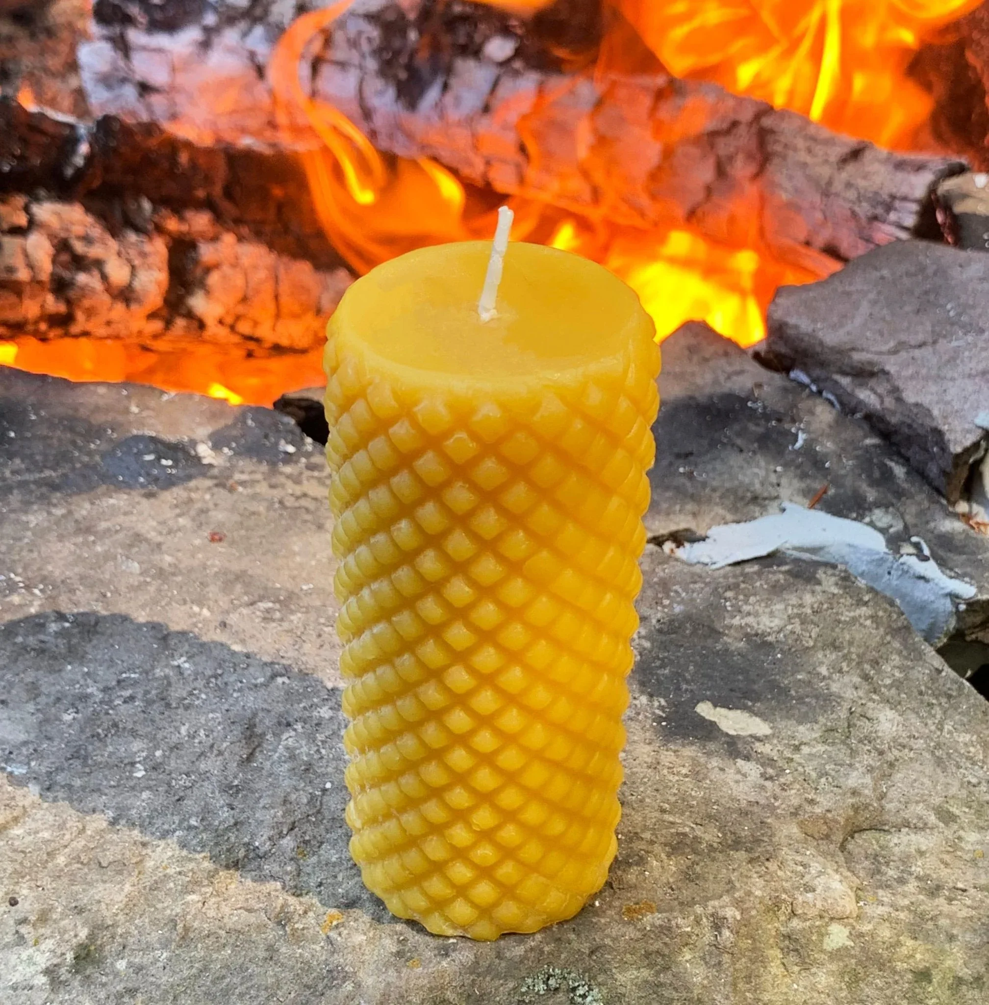 Modern Pillars | Bubbly & Diamond Beeswax Candles - Image 3