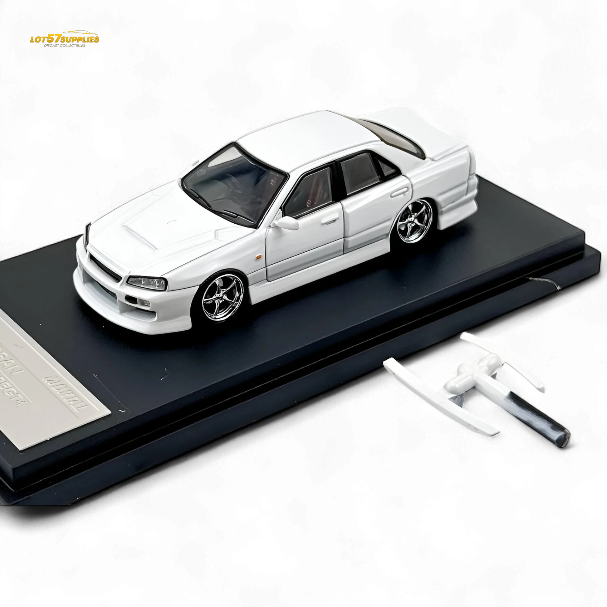 Mortal Nissan ER34 Skyline Uras Pearl White 1:64 - Image 5
