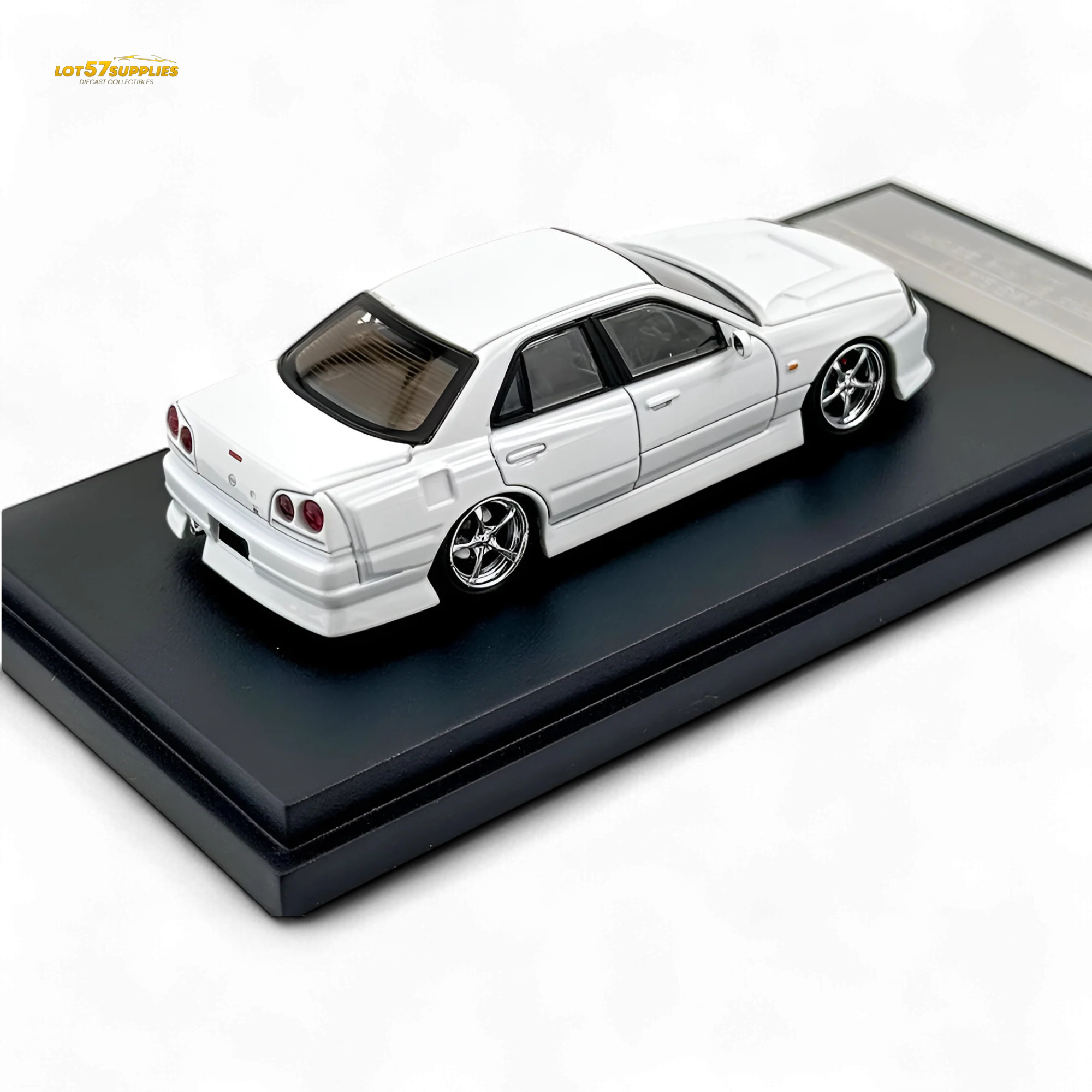 Mortal Nissan ER34 Skyline Uras Pearl White 1:64 - Image 6