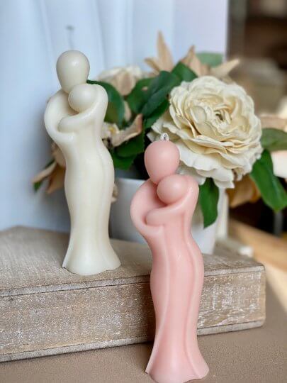 Mother's Hug Candle - Handcrafted Soy Wax Sculpture for a Cozy Home Ambiance - Image 6