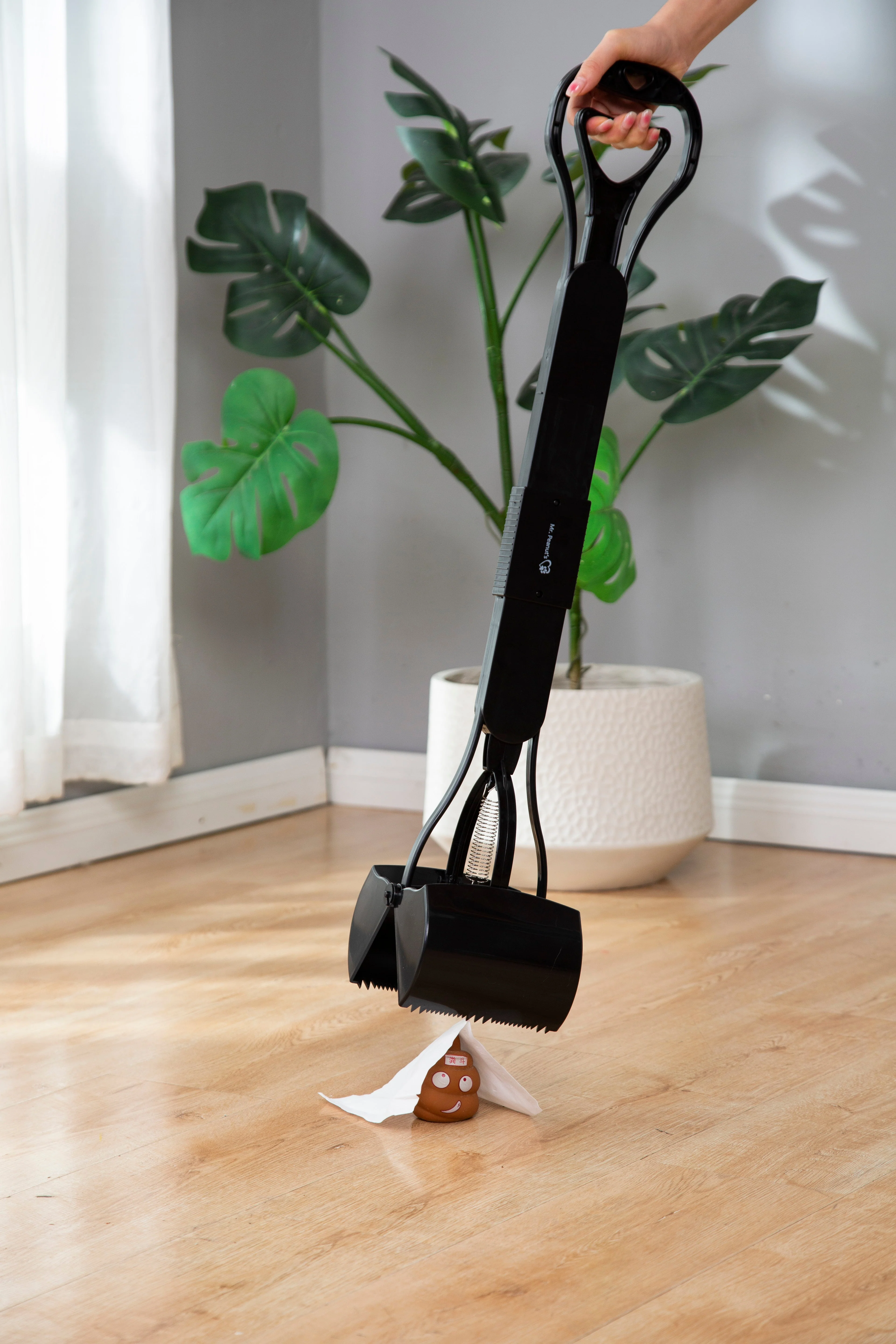 Mr. Peanut's 32" Tall Profile Pooper Scooper - Image 17