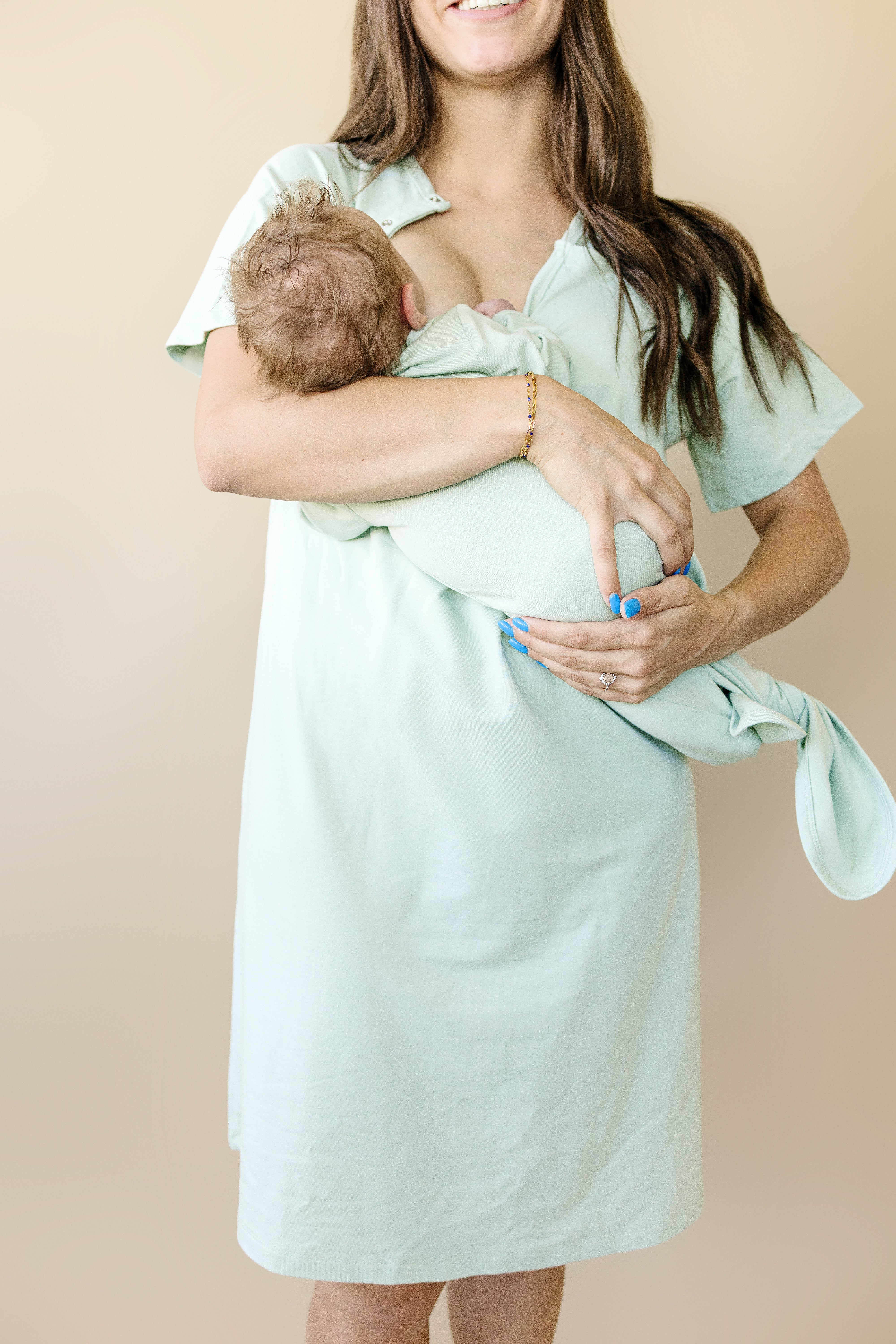 Newborn Bamboo Gown & Hat Set - Image 10