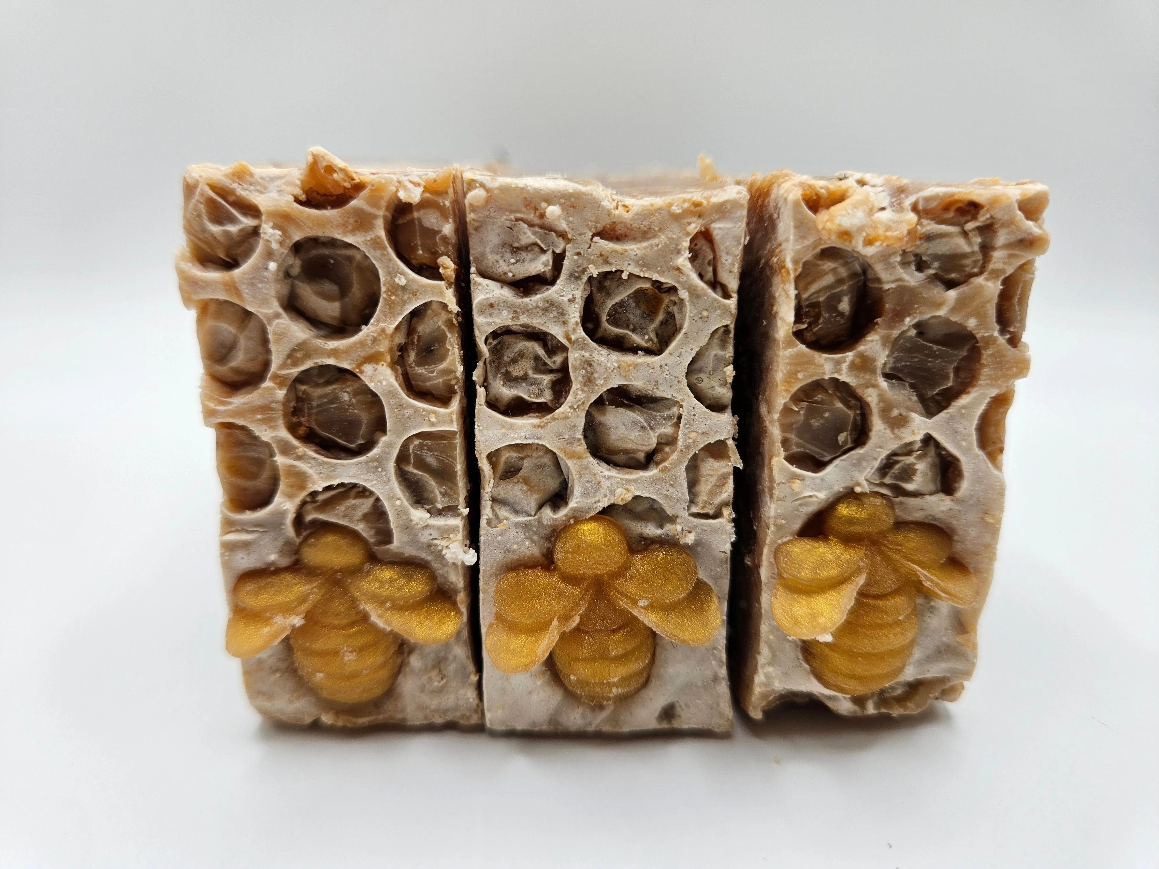 Oatmeal Milk & Honey Soap  (NON-VEGAN) - Image 2