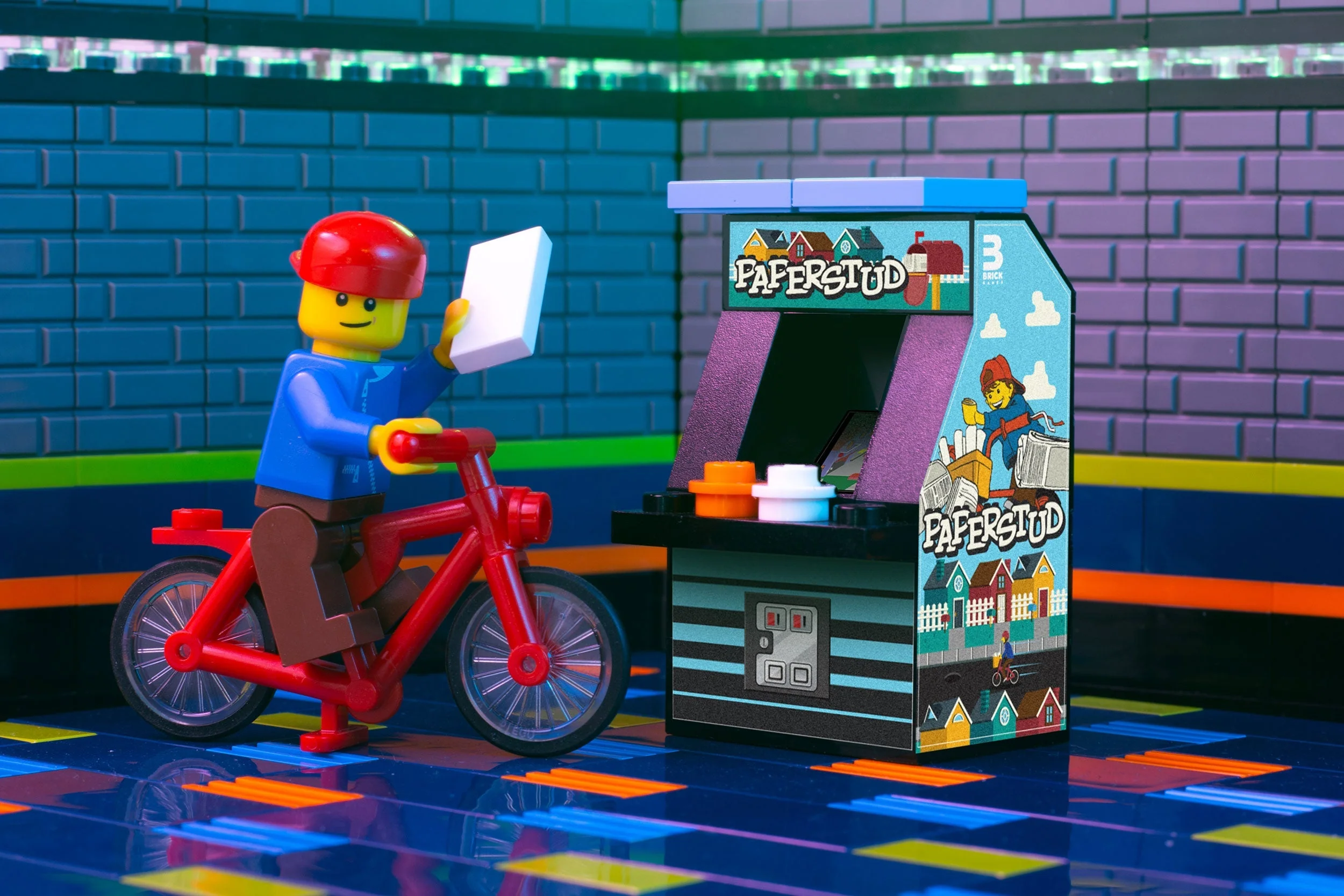 Paper Stud - B3 Customs Arcade Machine made using LEGO parts - Image 3
