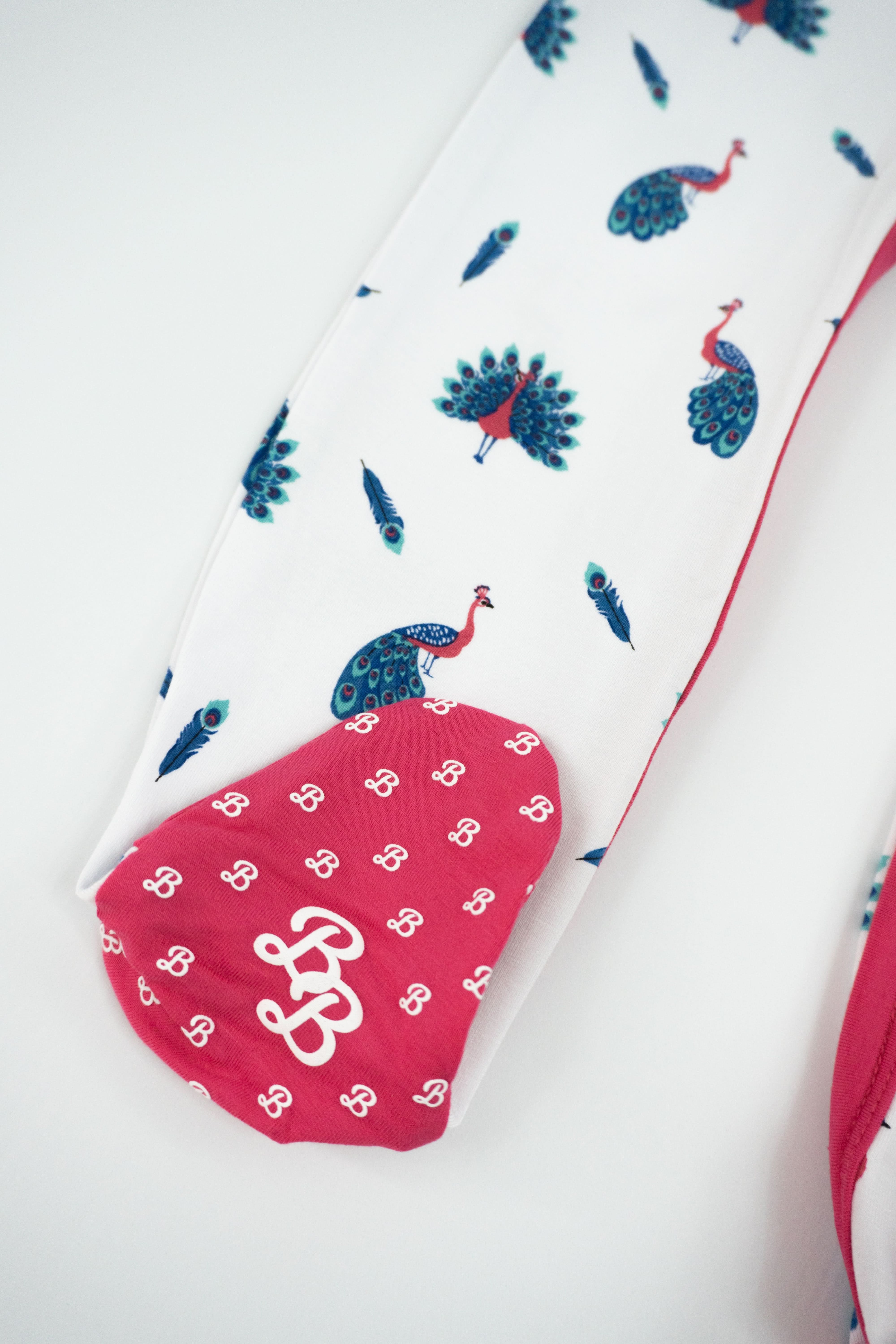 Peacock | Snap Footie - Image 4