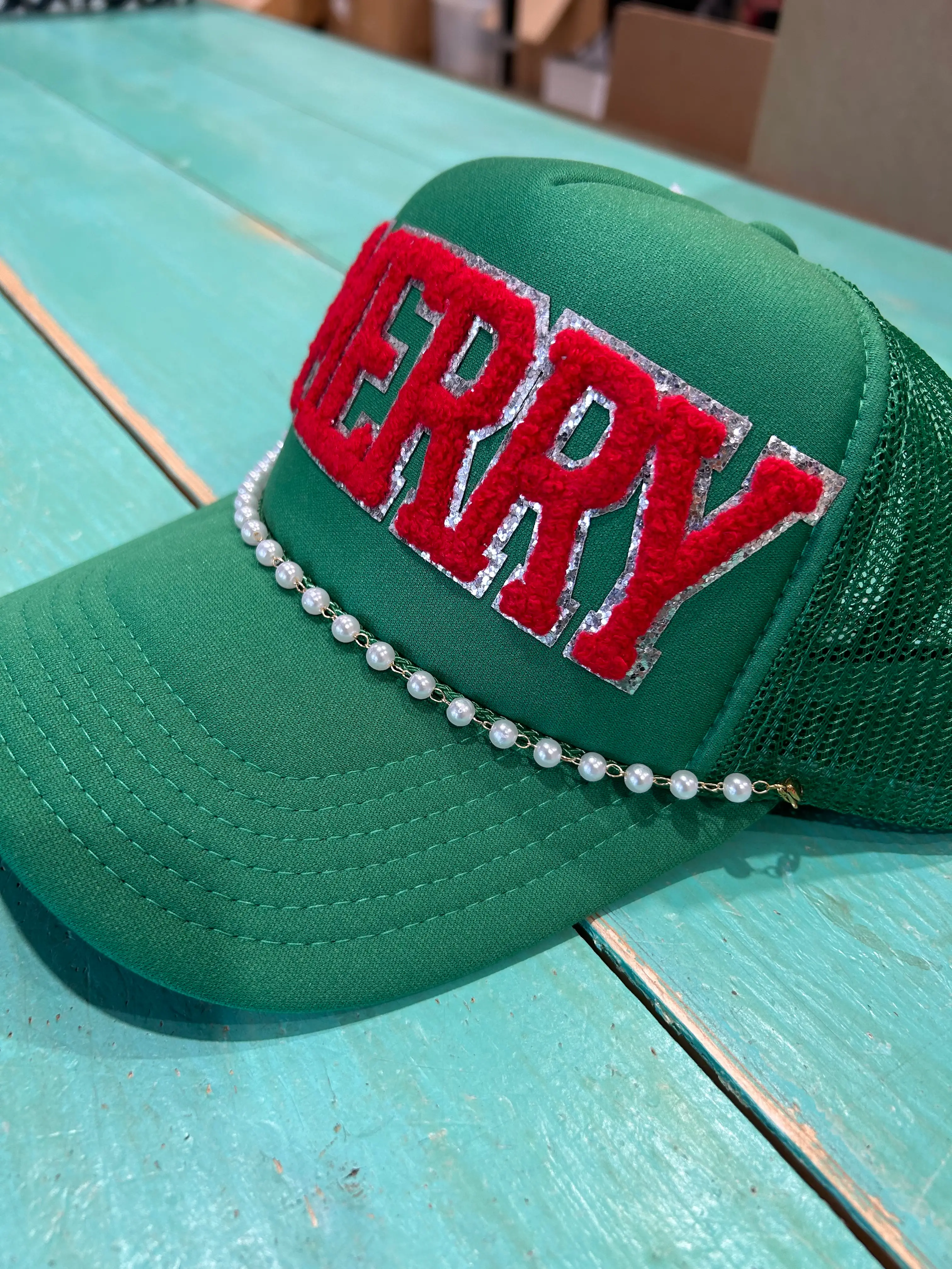 Pearl Trucker Hat Chain - Image 2