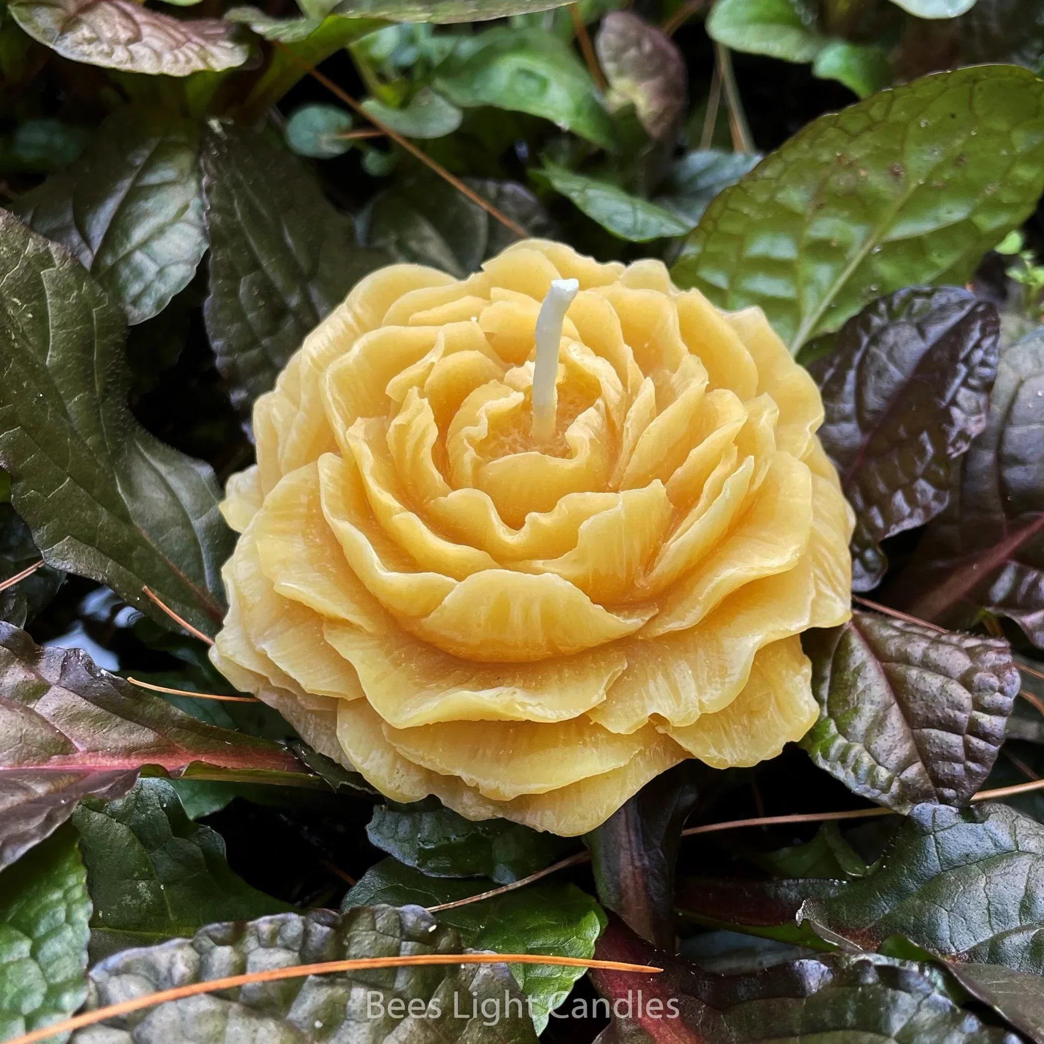 Peony Flower Beeswax Candle - Image 2