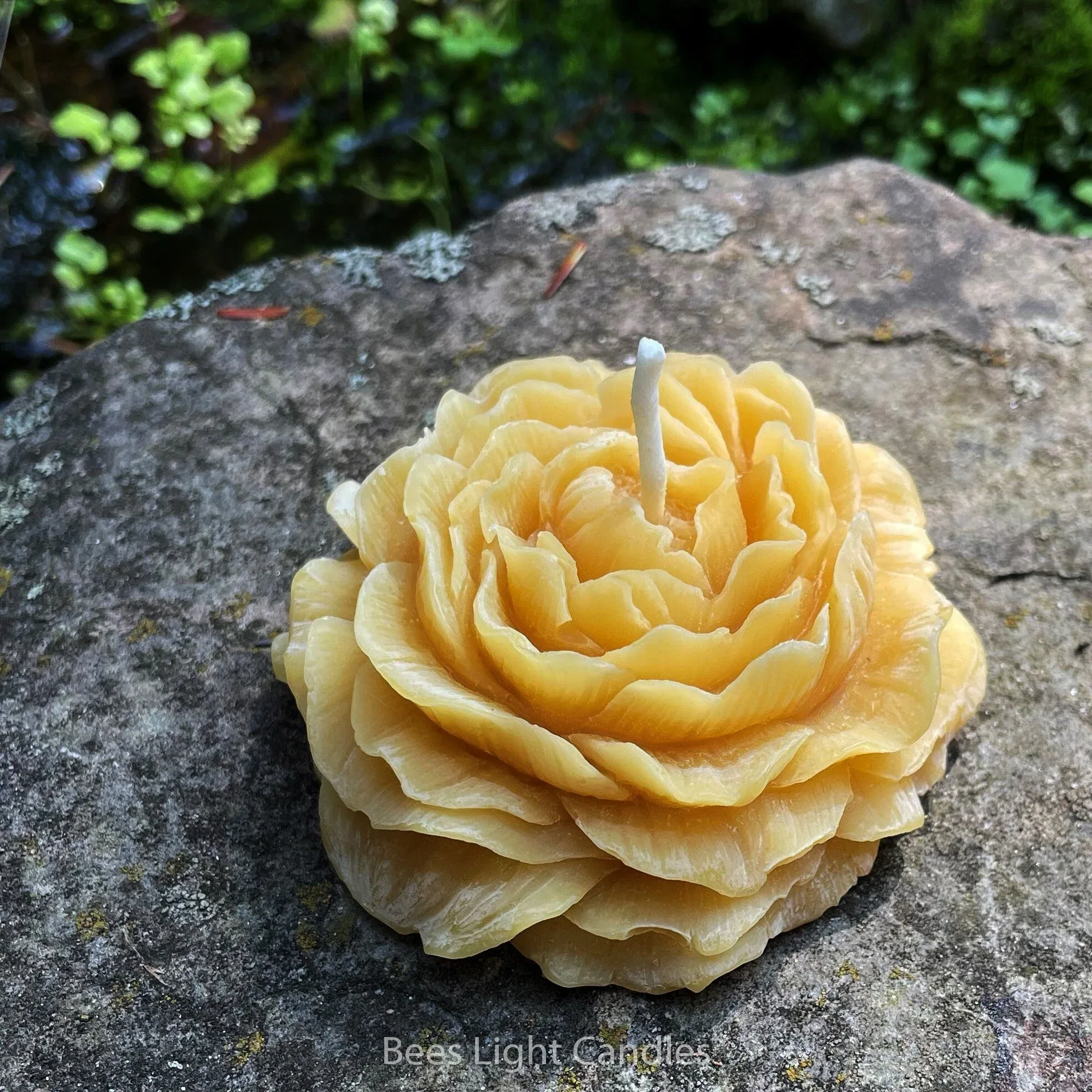 Peony Flower Beeswax Candle - Image 3