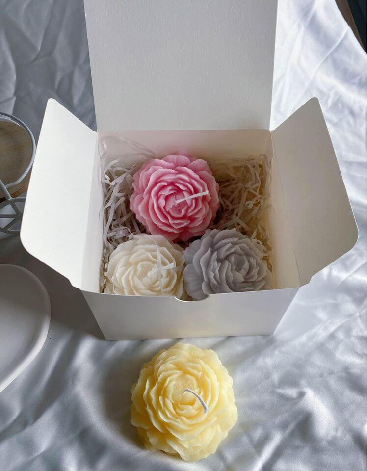 Peony Scented Candle — The Essence of Elegant Luxury - Image 6