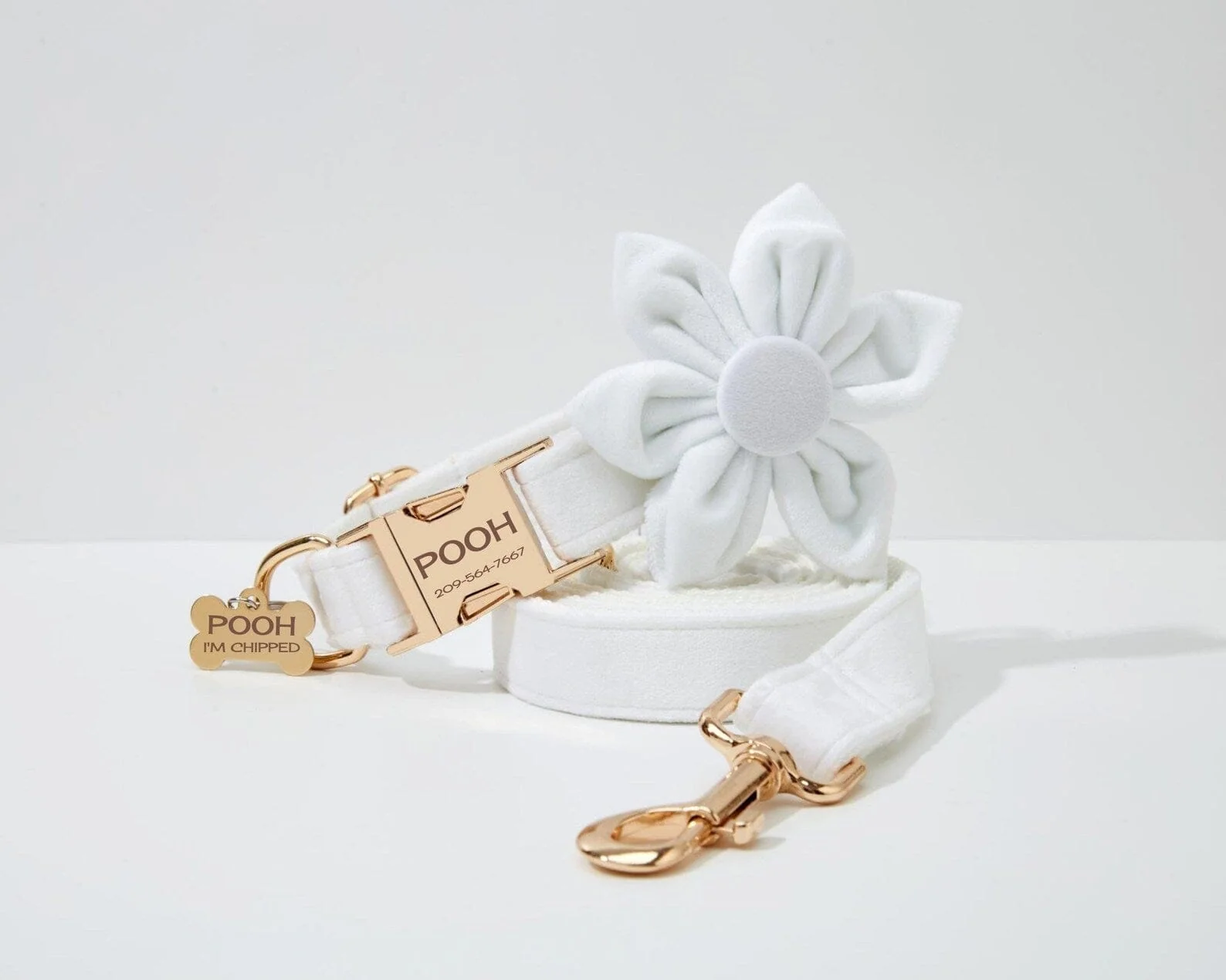 Personalized White Wedding Velvet Classic Set - Image 9