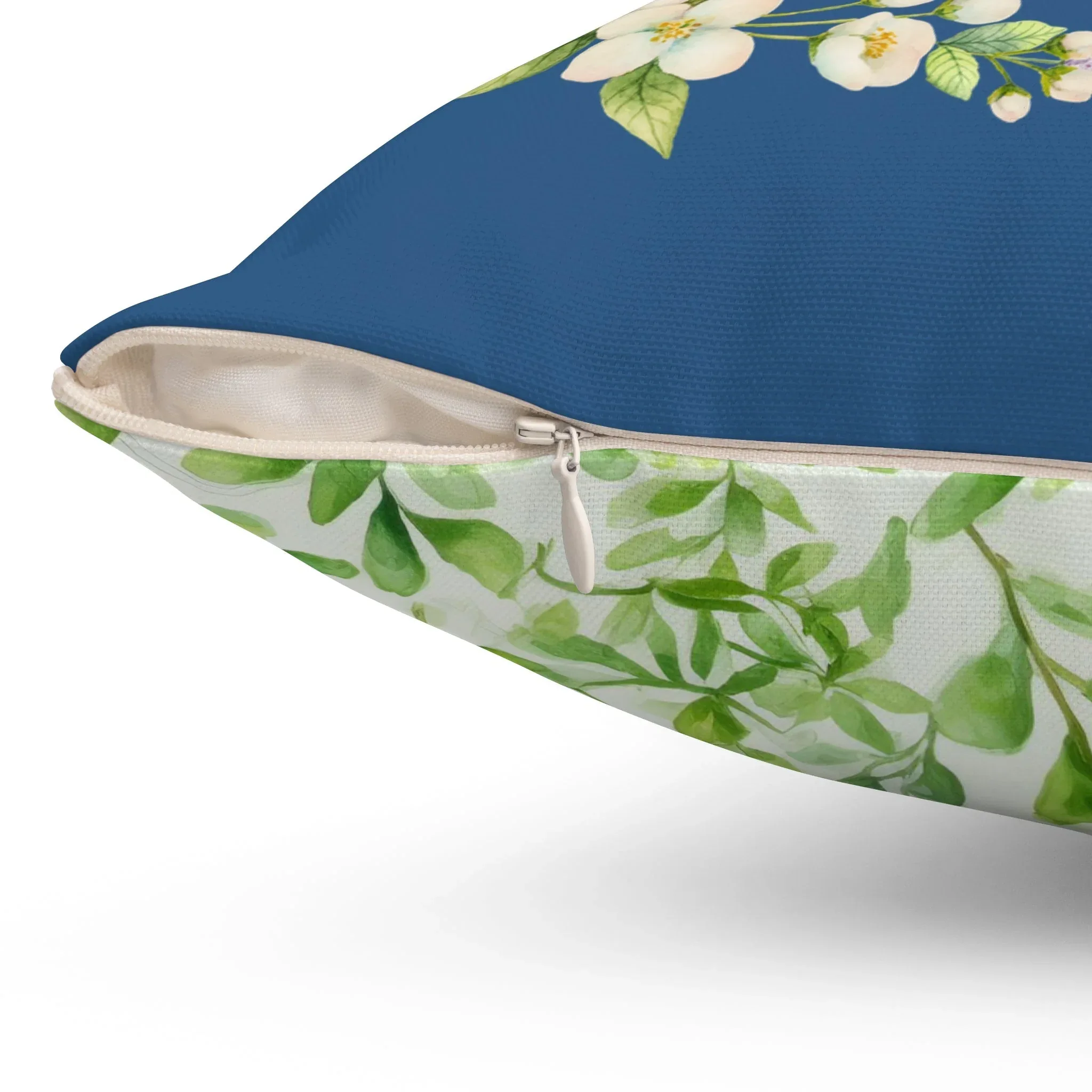 Pillow: Eleanor of Aquitaine - Image 3