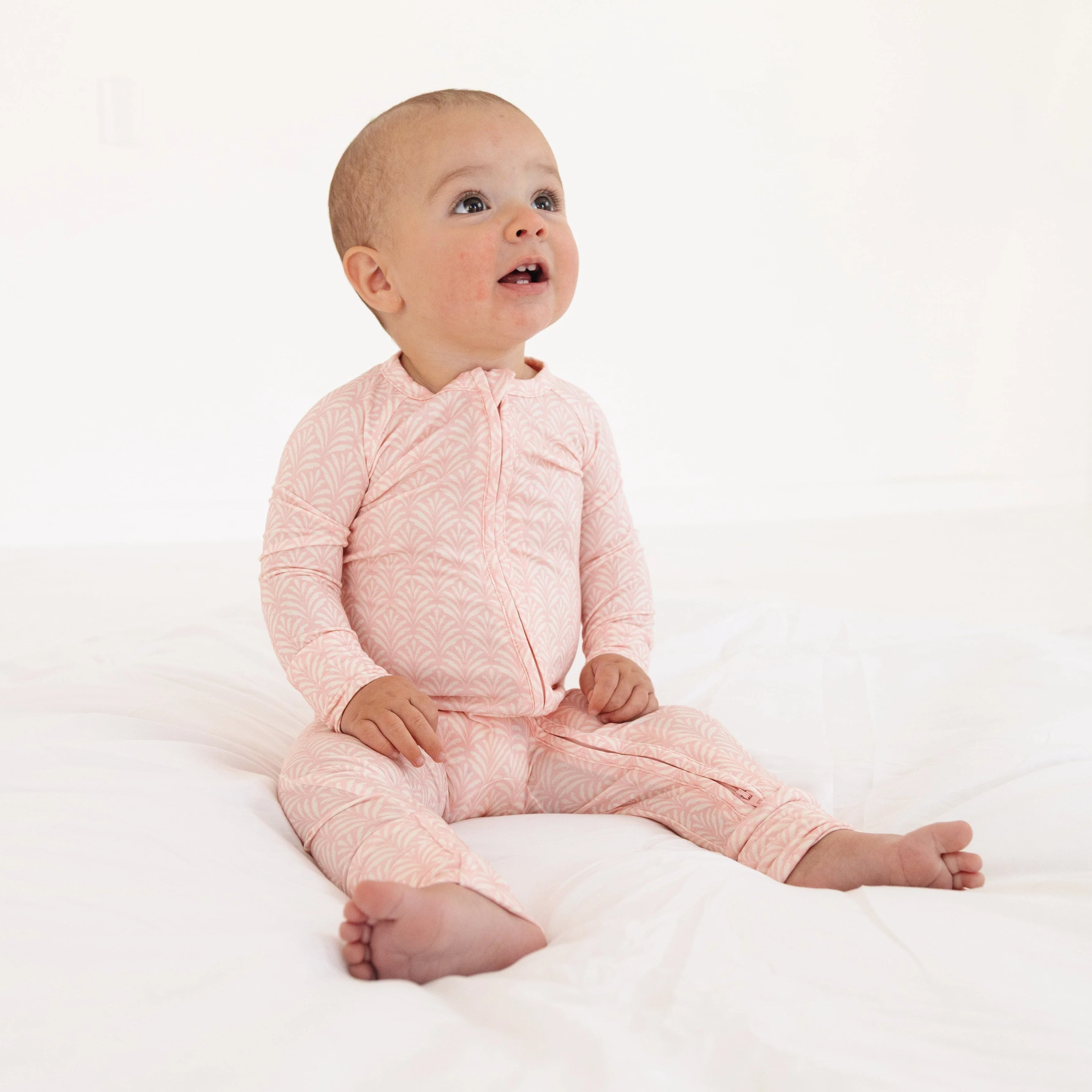 Pink Symphony Bamboo Sleeper - Image 3