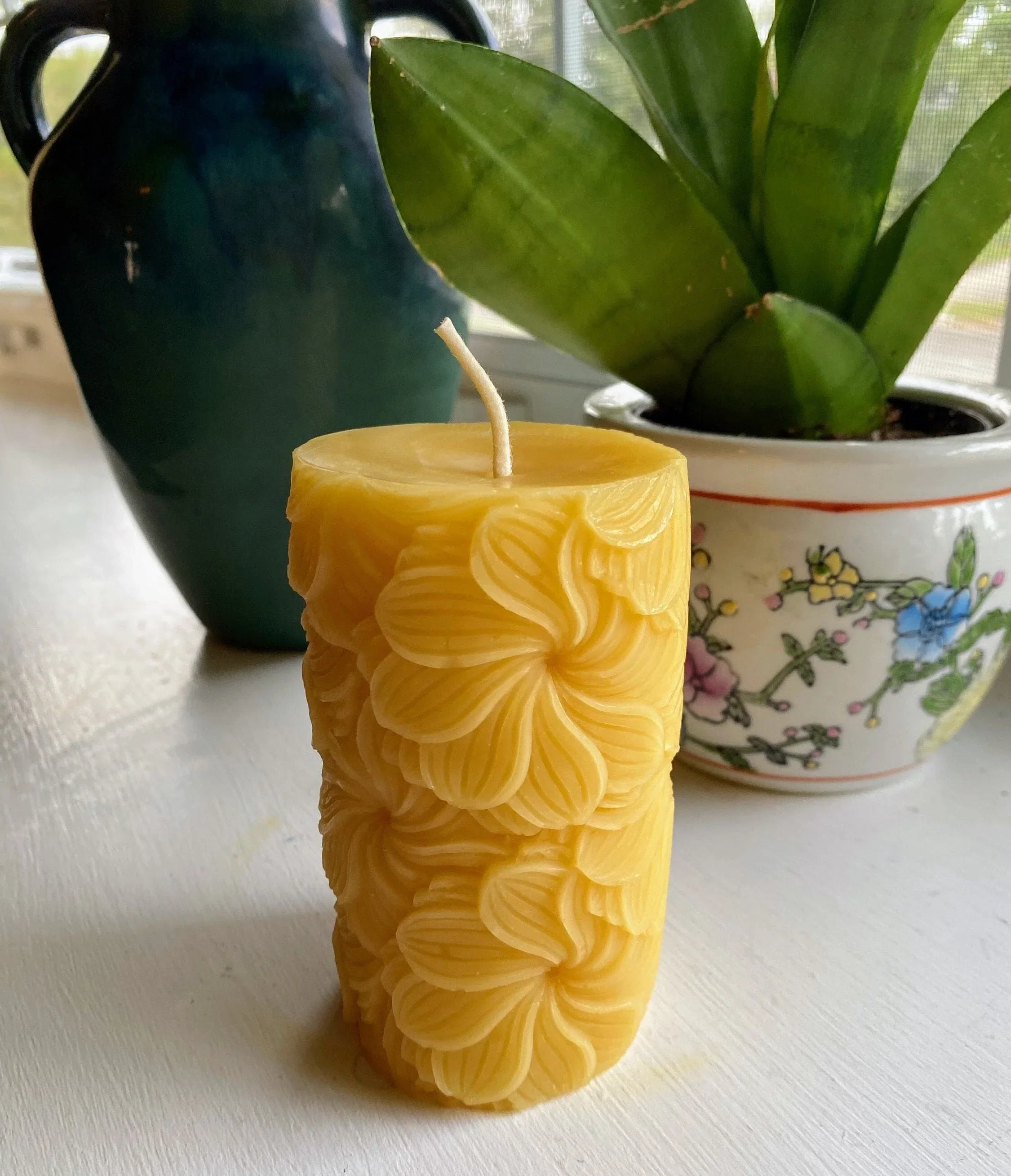 Pinwheel Flower Pillar Candle - Image 2