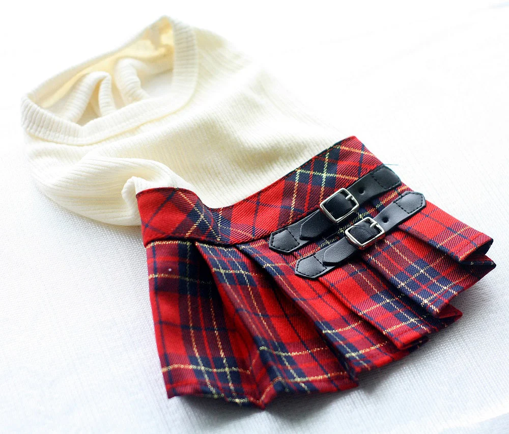 Plaid Dog Kilt Skirt with Buckle Detail - Stylish Pet Outfit Knitted Jumper Sweater for Fall & Winter - Image 2