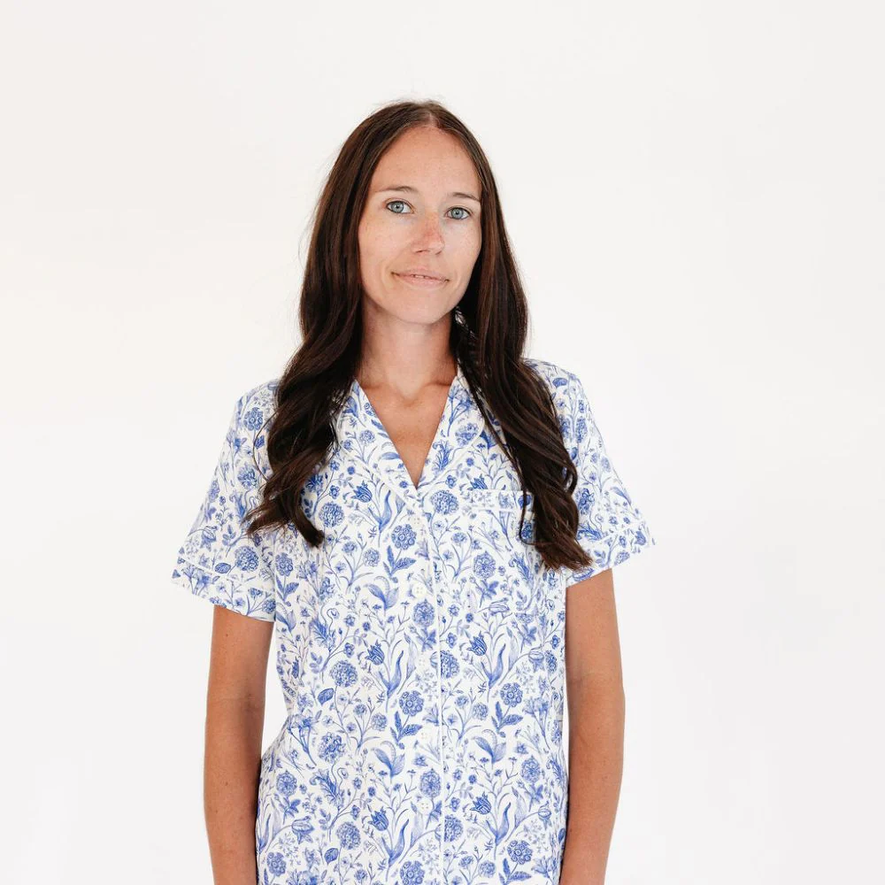 Porcelain Vine Short Sleeve & Pants Bamboo Women's Pajama Set - Image 5