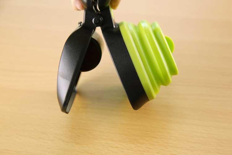Portable Pet Pooper Scooper with Waste Bags - Image 2
