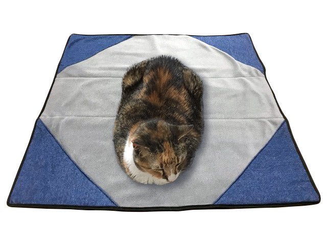Premium Reversible Pet Sleep Mat 24" X 24" (Made in USA) - Image 28