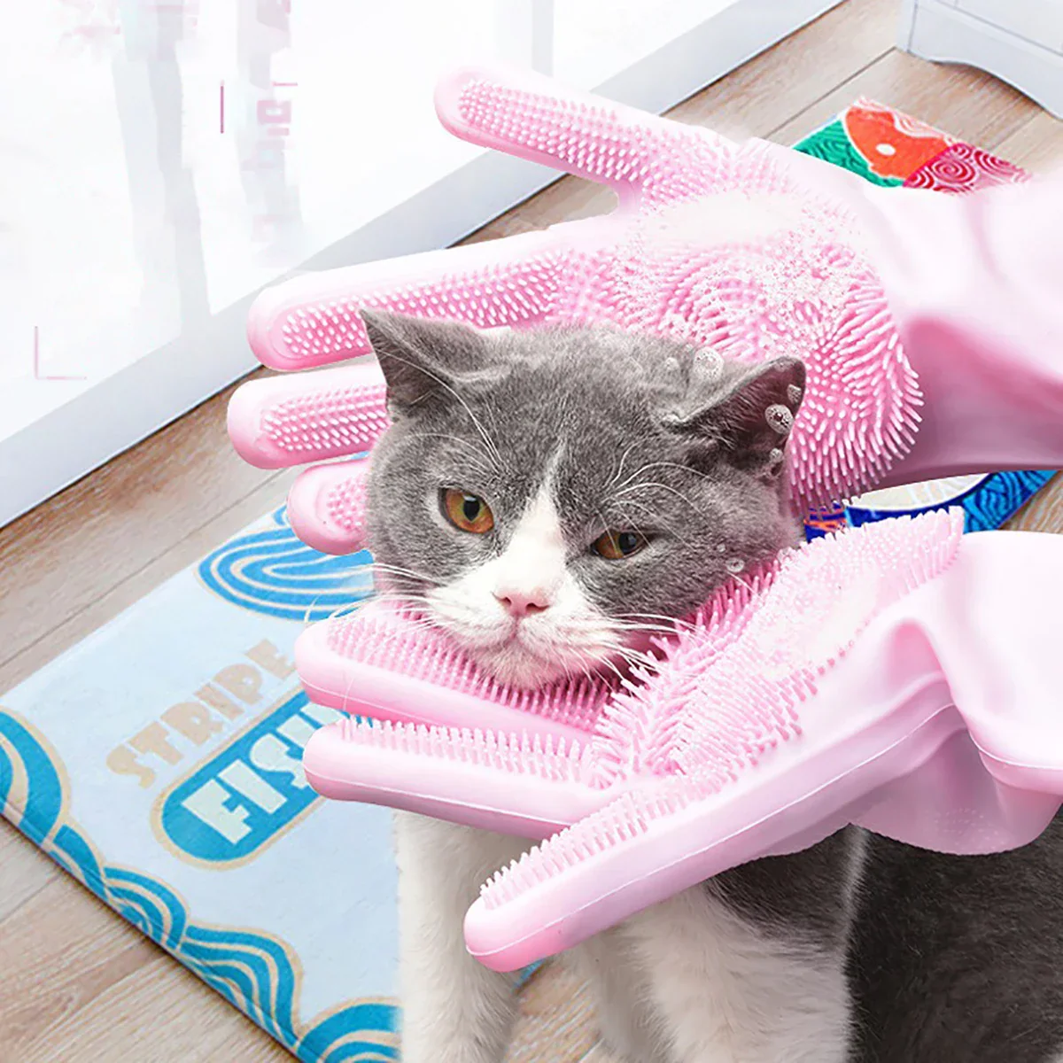 Premium Silicone Bathing Gloves for Dogs and Cats - Image 3