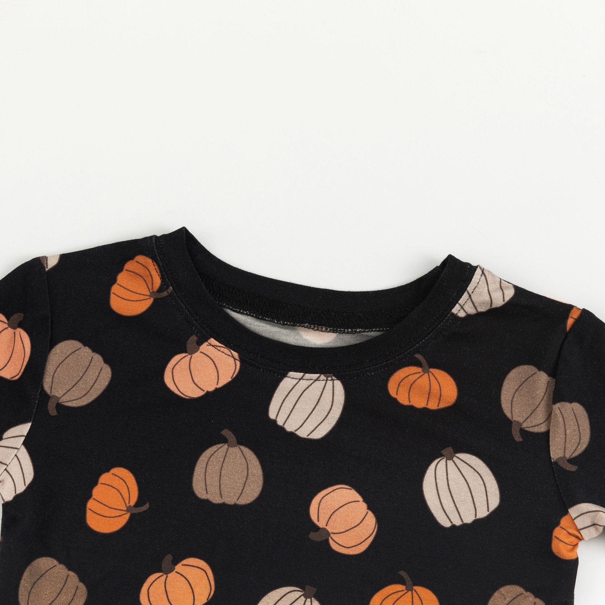 Pumpkins Black - Image 4