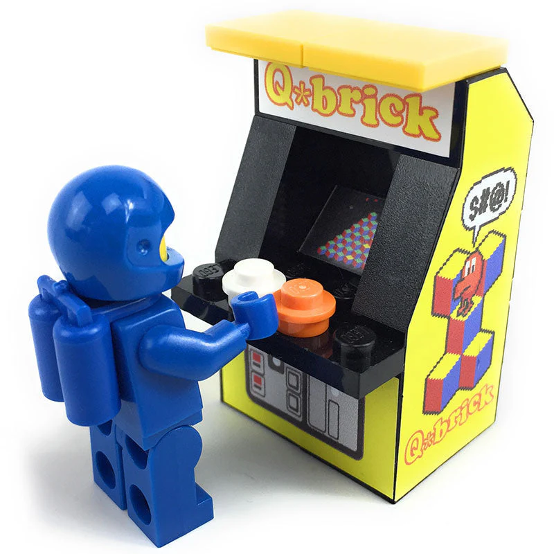 Q*Brick Arcade Machine made from LEGO parts - Image 4