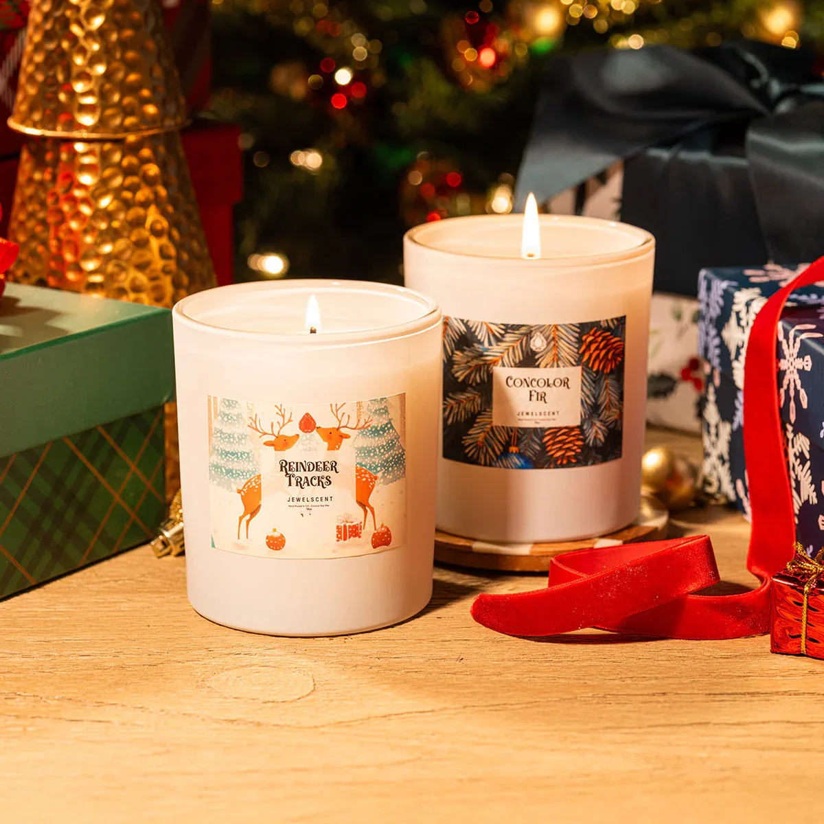 Reindeer Tracks 10oz Signature Jewelry Candle - Image 2