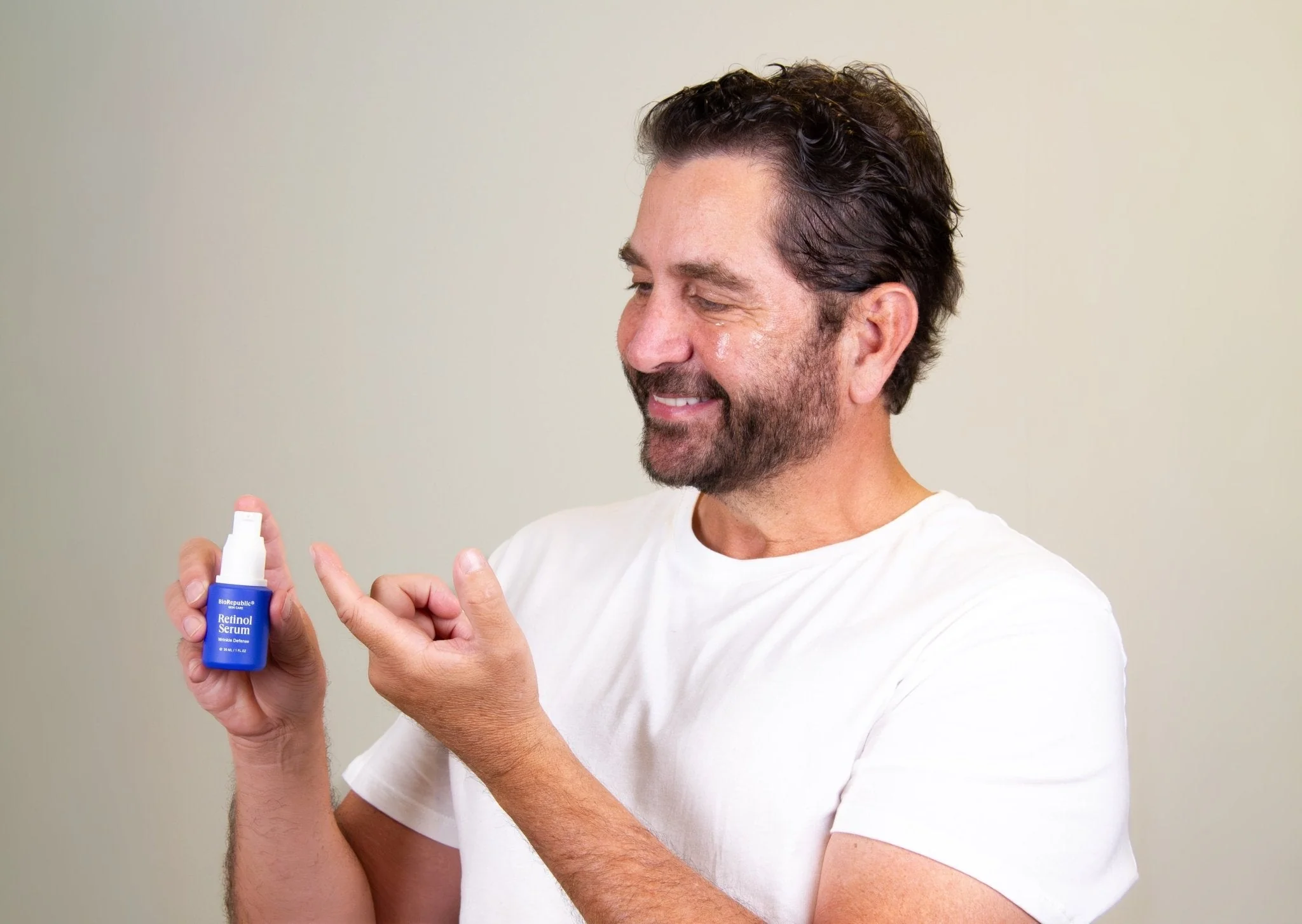 Retinol Wrinkle Defense Serum - Image 4