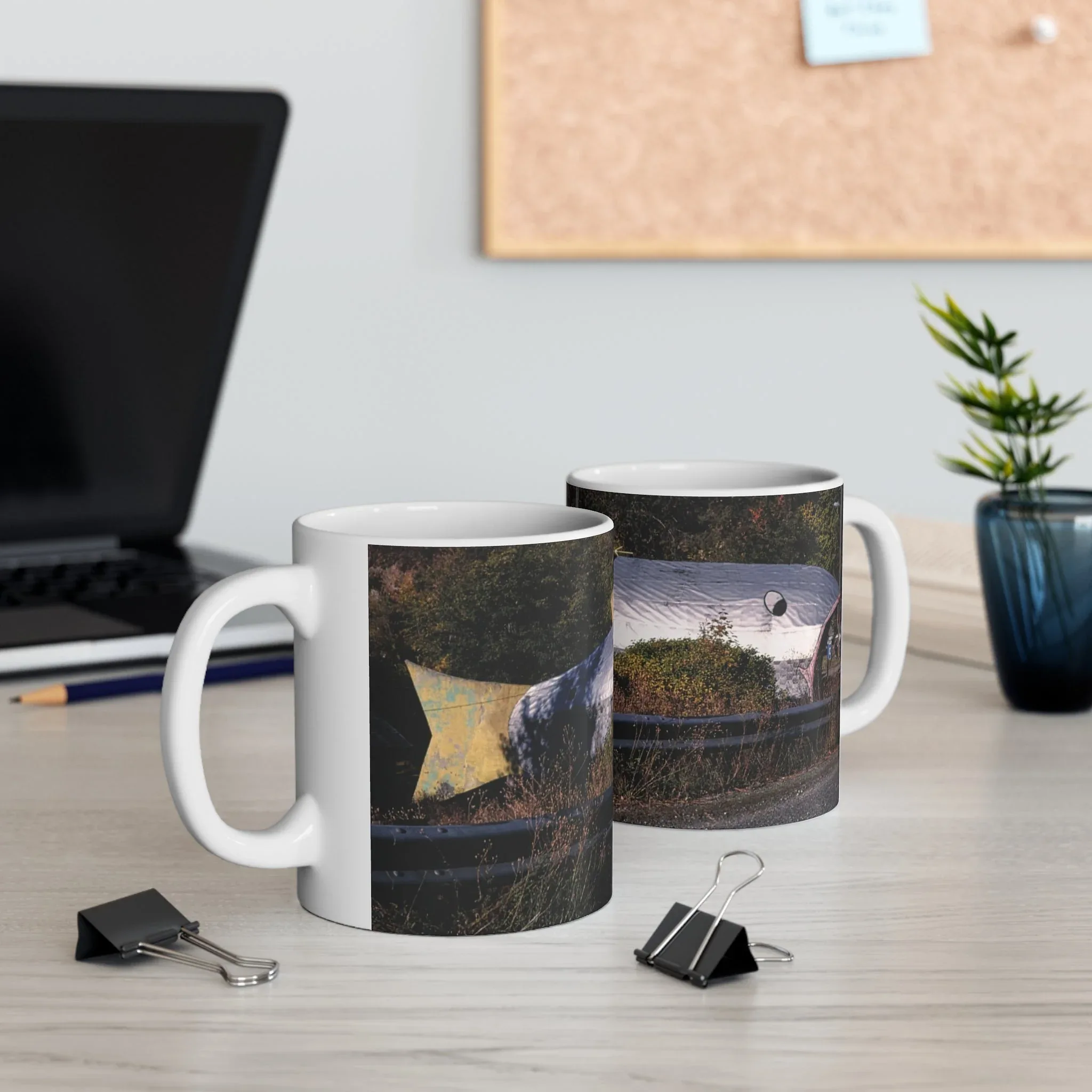 ROADSIDE MUGS - Fish Inn Ceramic Mug 11oz - Image 5