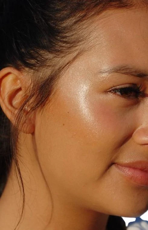 Rose Quartz Creamy Vegan Highlighter Stick - Image 2