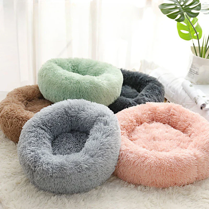 Round pet bed for anxious pets - Plush and calming - Image 2