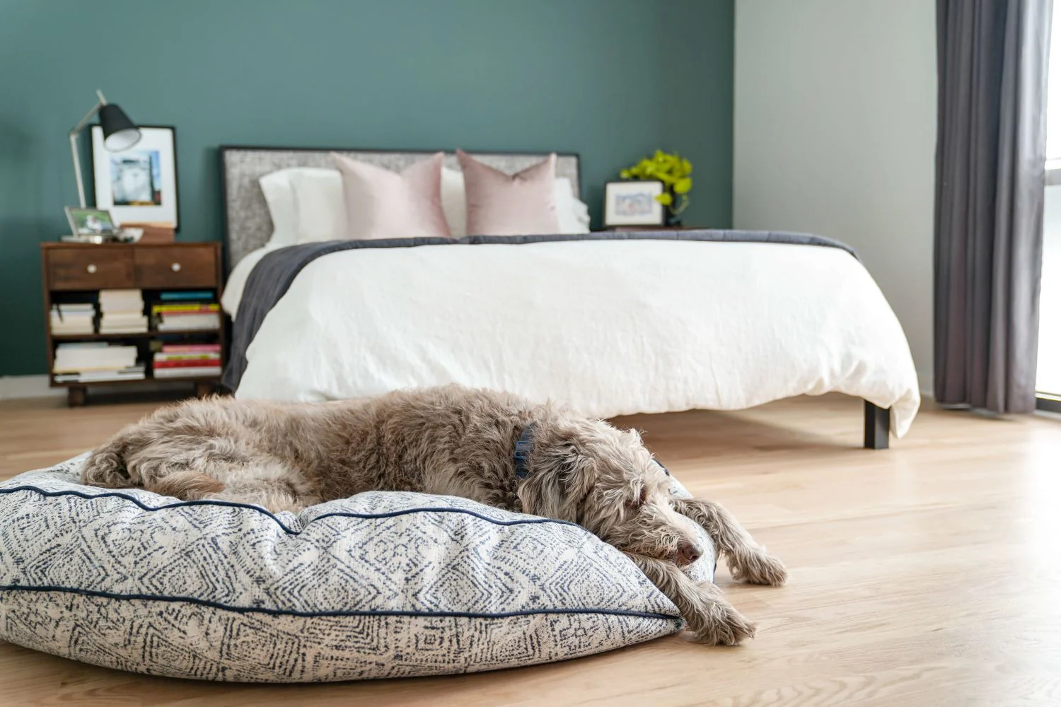 Round Pet Bed in Sapphire Spaniel - Image 3