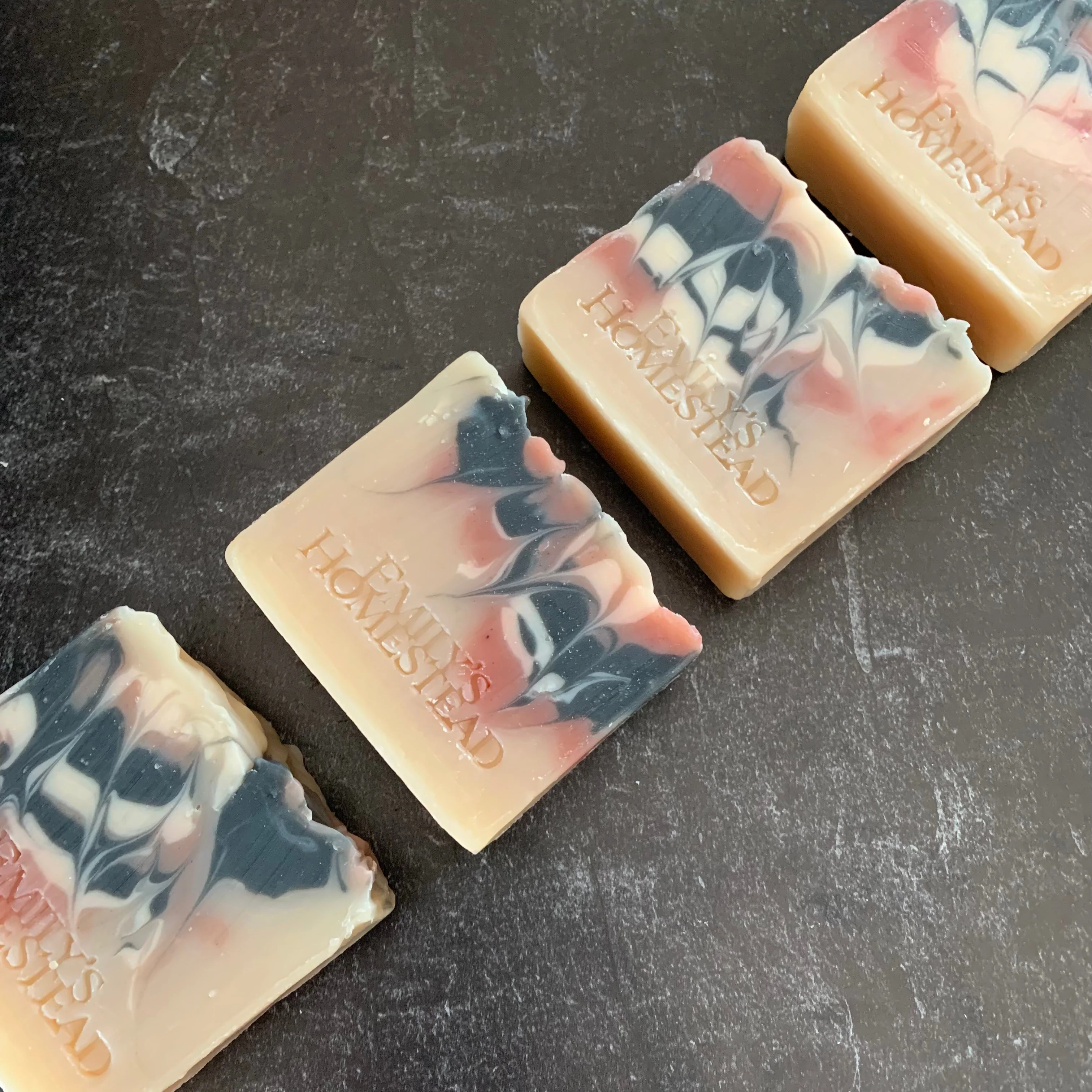Sandalwood Shampoo - Image 2