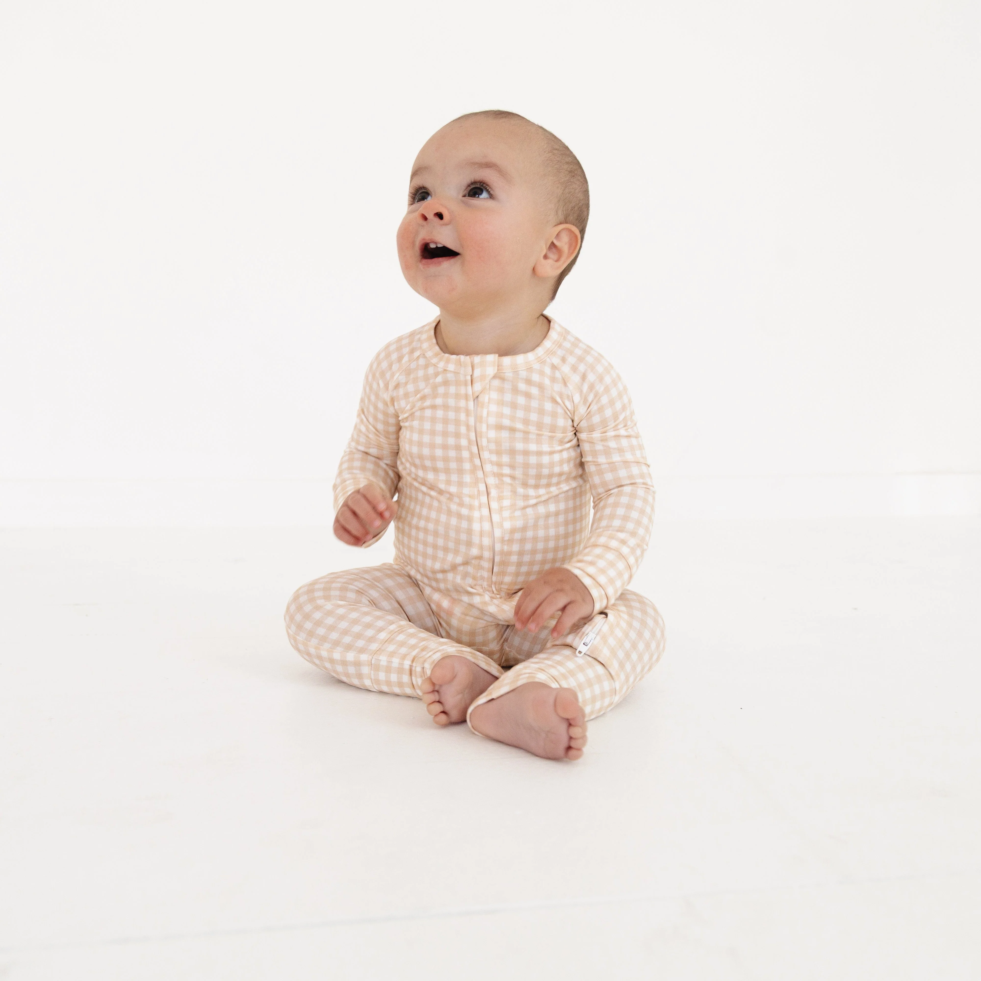 Sandstone Gingham Bamboo Sleeper - Image 3