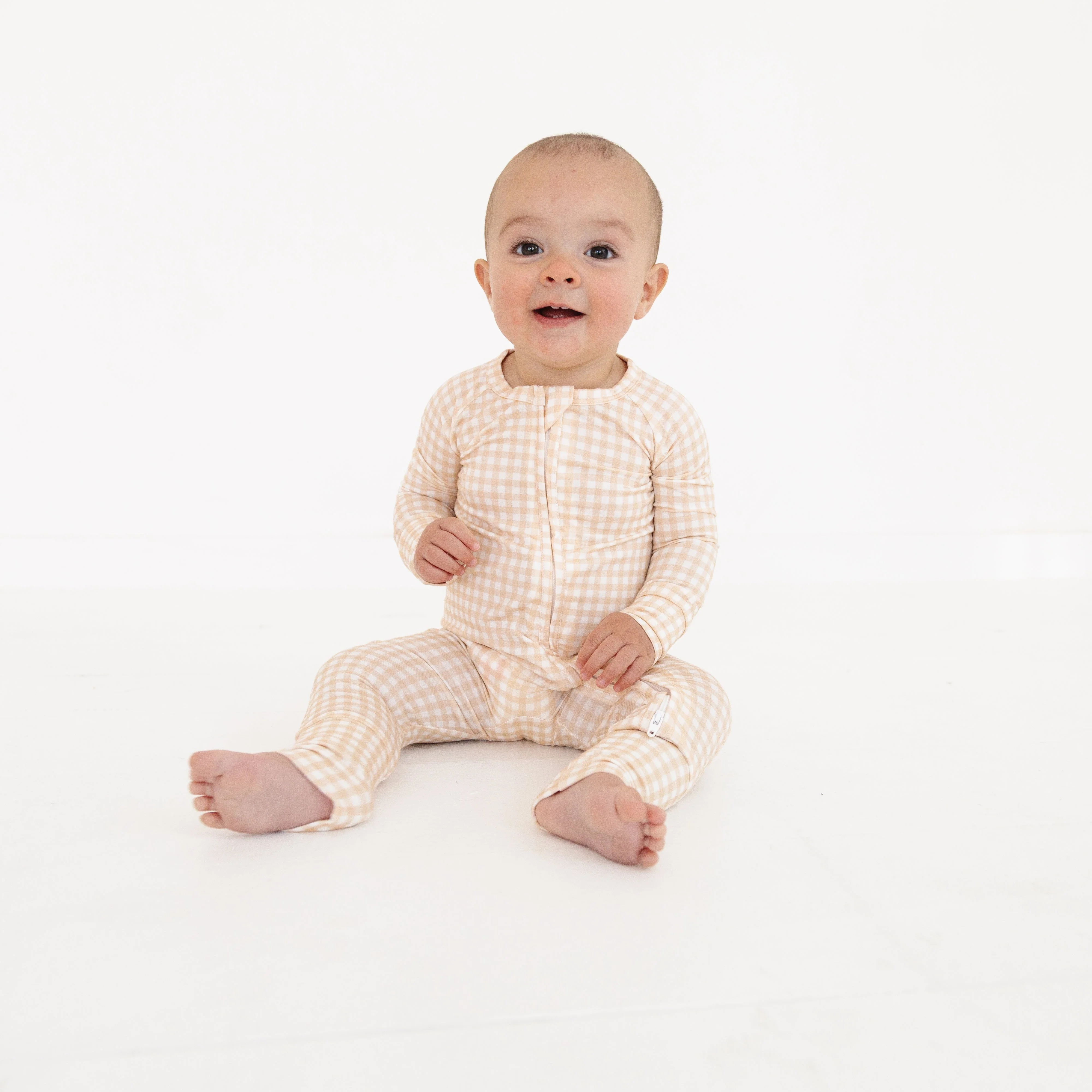 Sandstone Gingham Bamboo Sleeper - Image 5